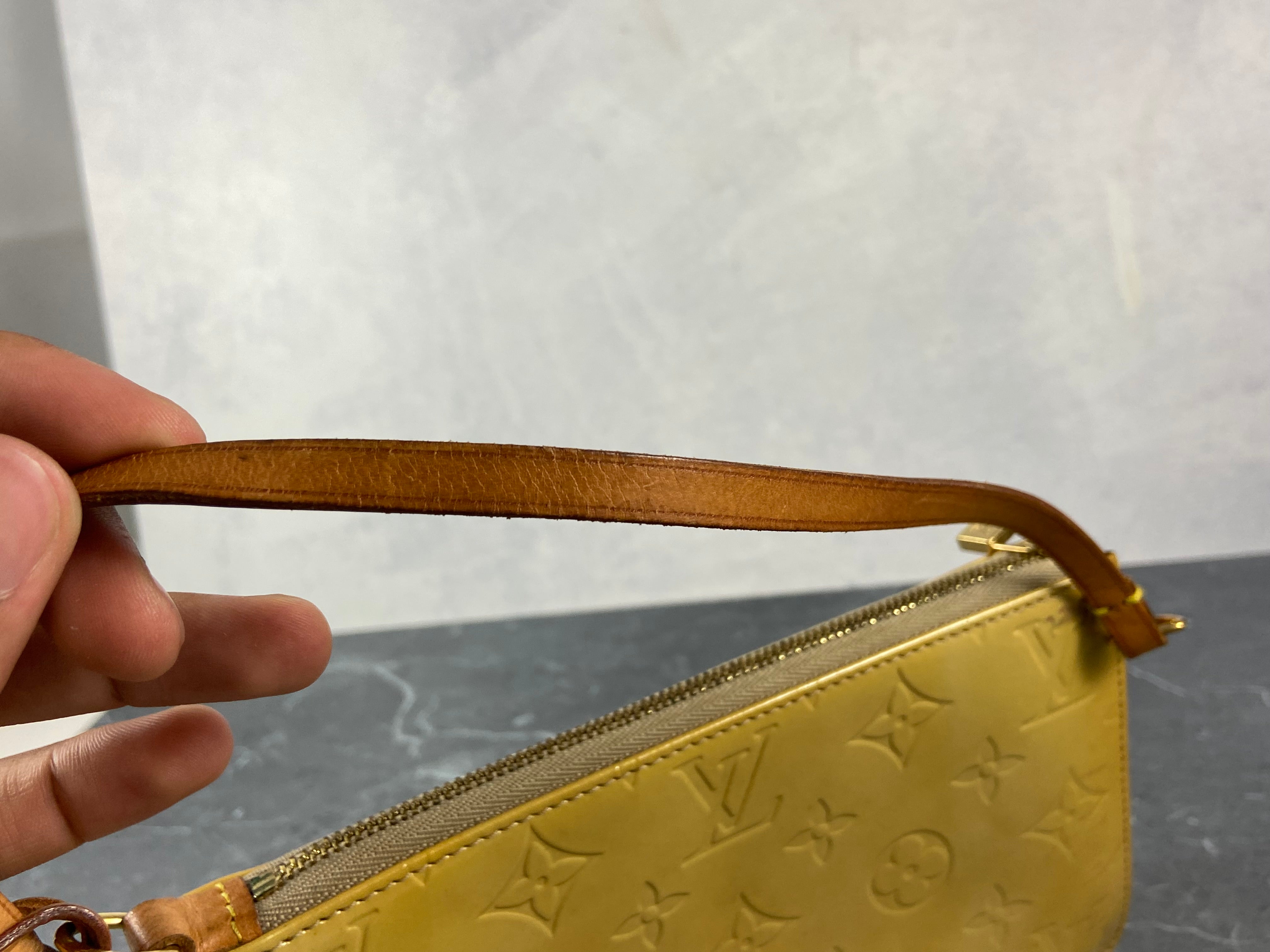 Louis Vuitton Pochette Lexington Yellow Vernis Monogram Leather