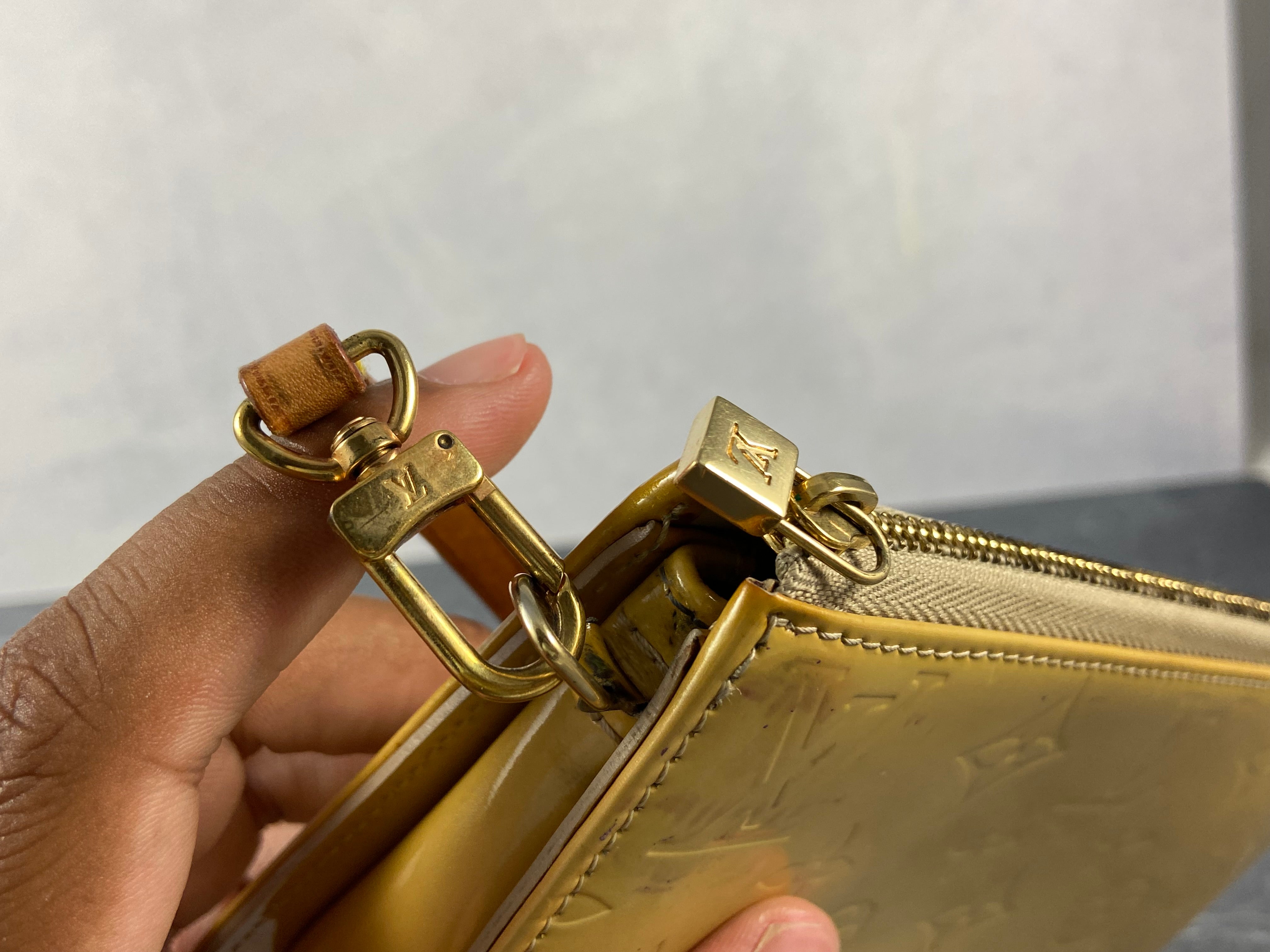 Louis Vuitton Pochette Lexington Yellow Vernis Monogram Leather