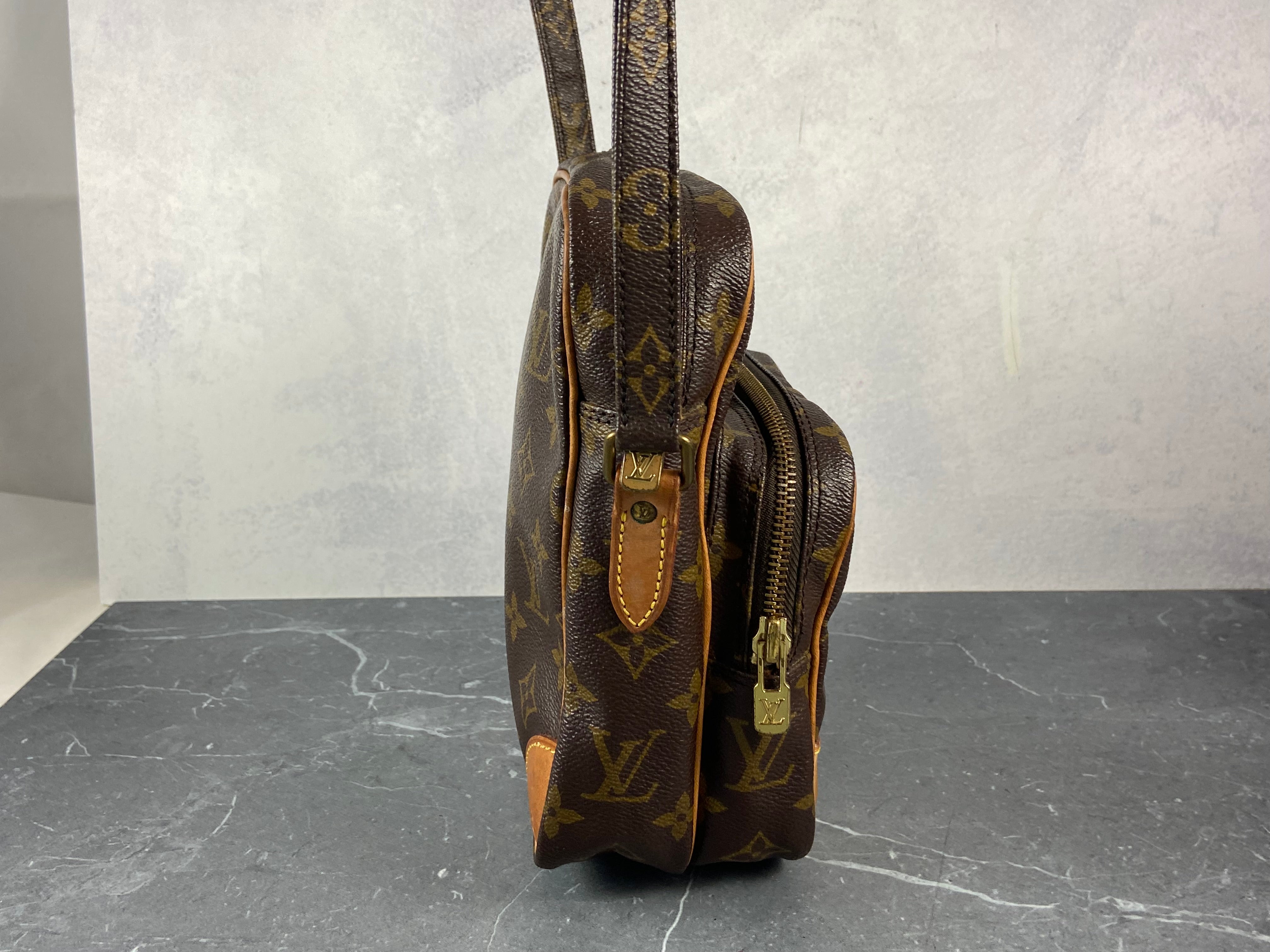 Louis Vuitton Amazone Shoulder Bag Monogram Canvas