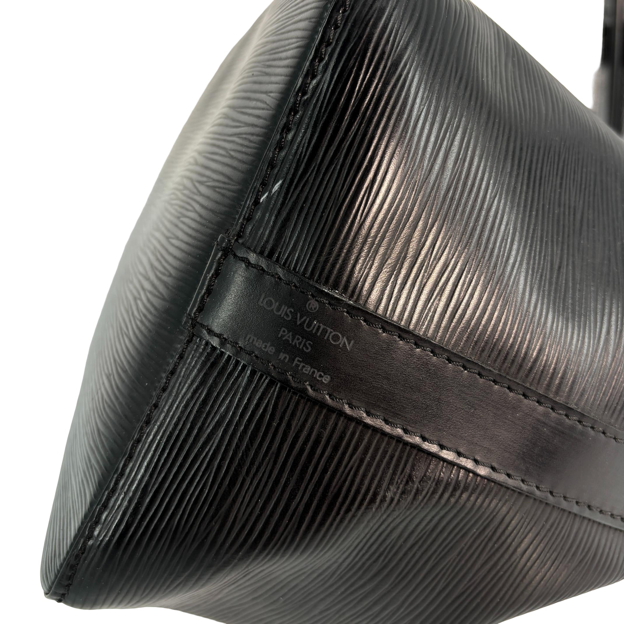 Louis Vuitton Sac Noé Petit Black Epi Leather
