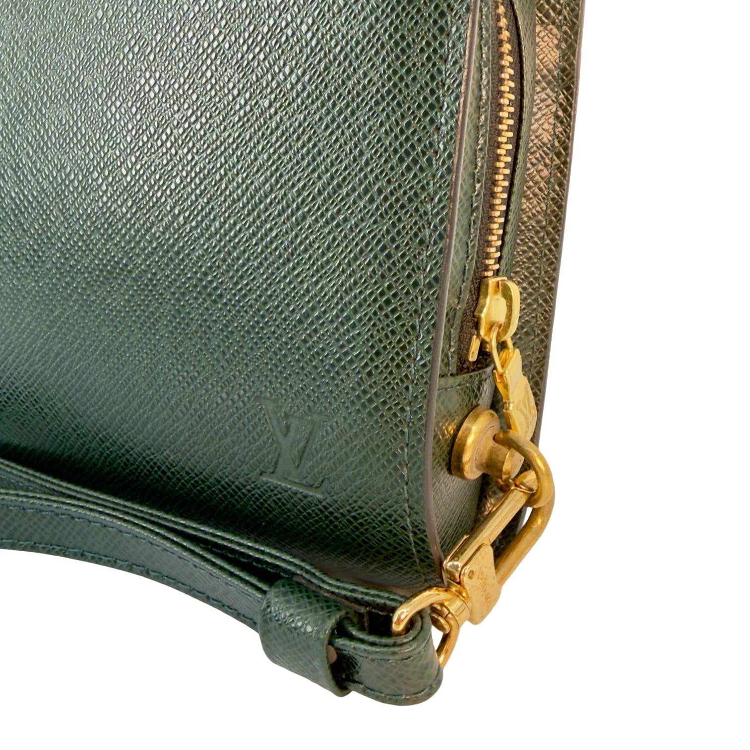 Louis Vuitton Baikal Clutch Grün Taiga Leder