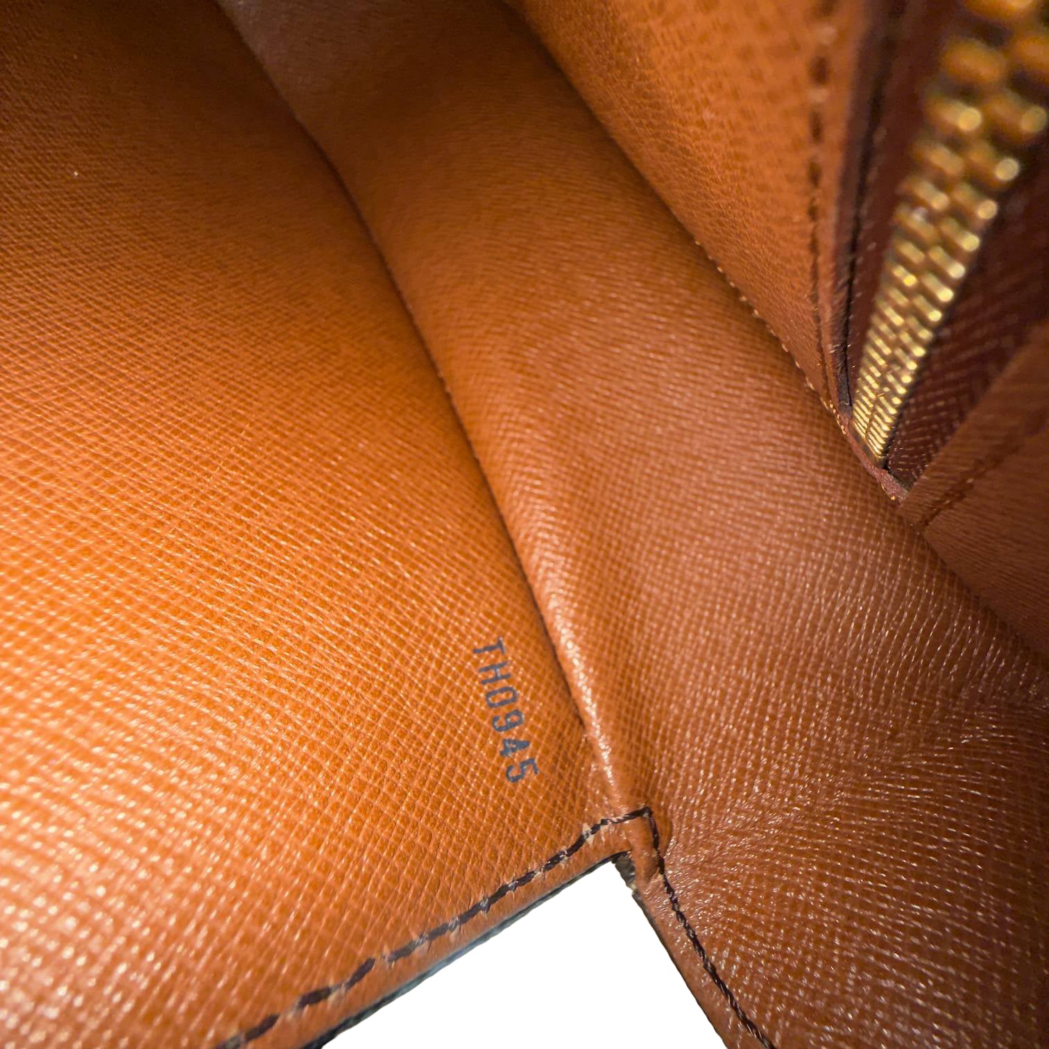 Louis Vuitton Satint Cloud GM Braun Monogram Canvas