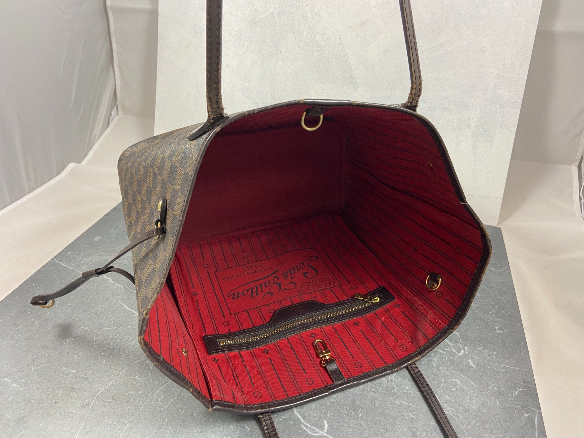 Louis Vuitton Neverfull MM Damier Ebene Canvas