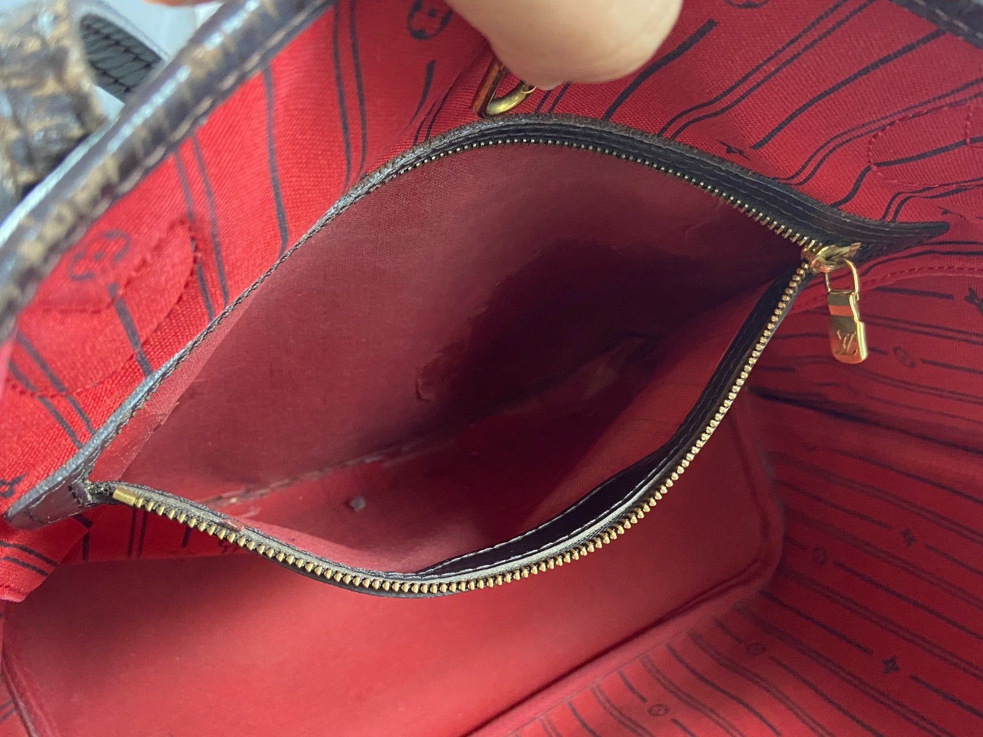 Louis Vuitton Neverfull MM Damier Ebene Canvas