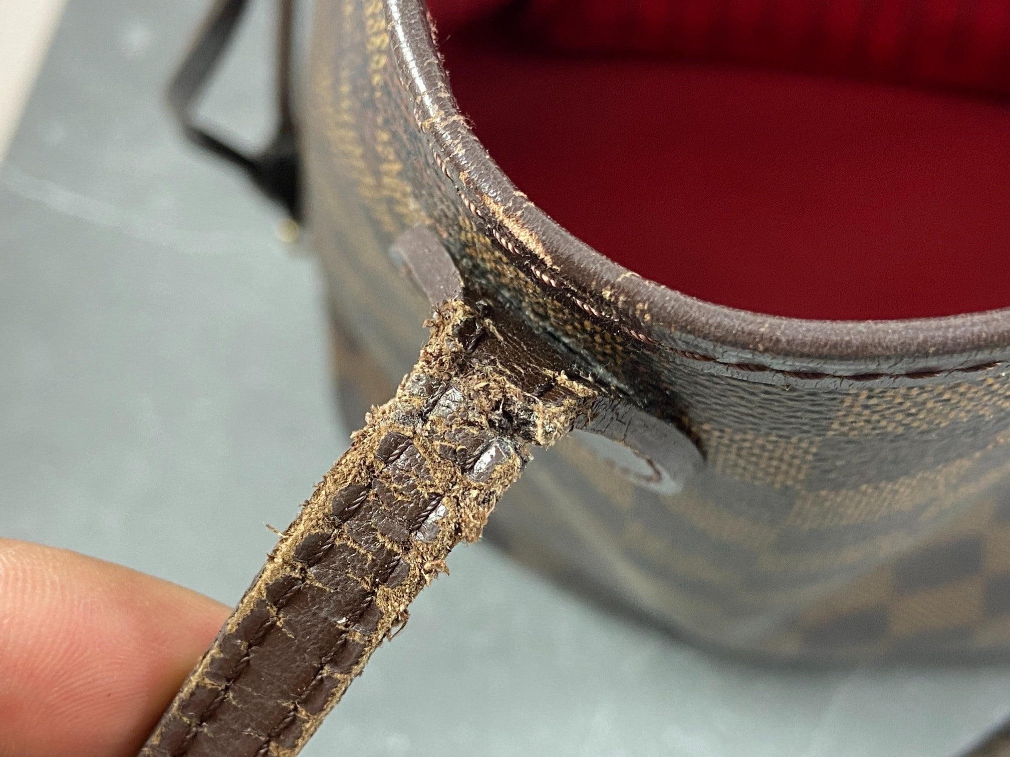 Louis Vuitton Neverfull MM Damier Ebene Canvas