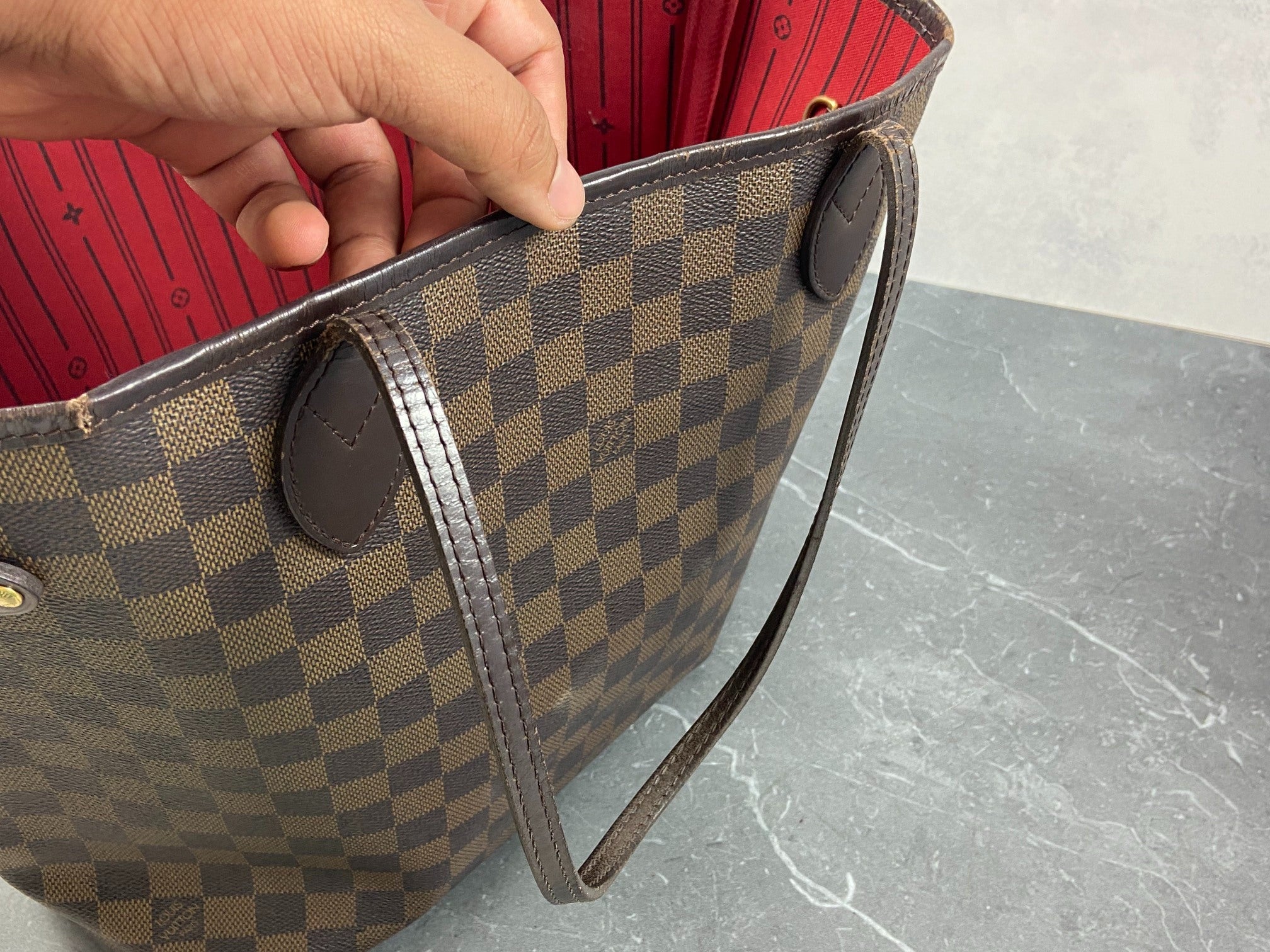 Louis Vuitton Neverfull MM Damier Ebene Canvas