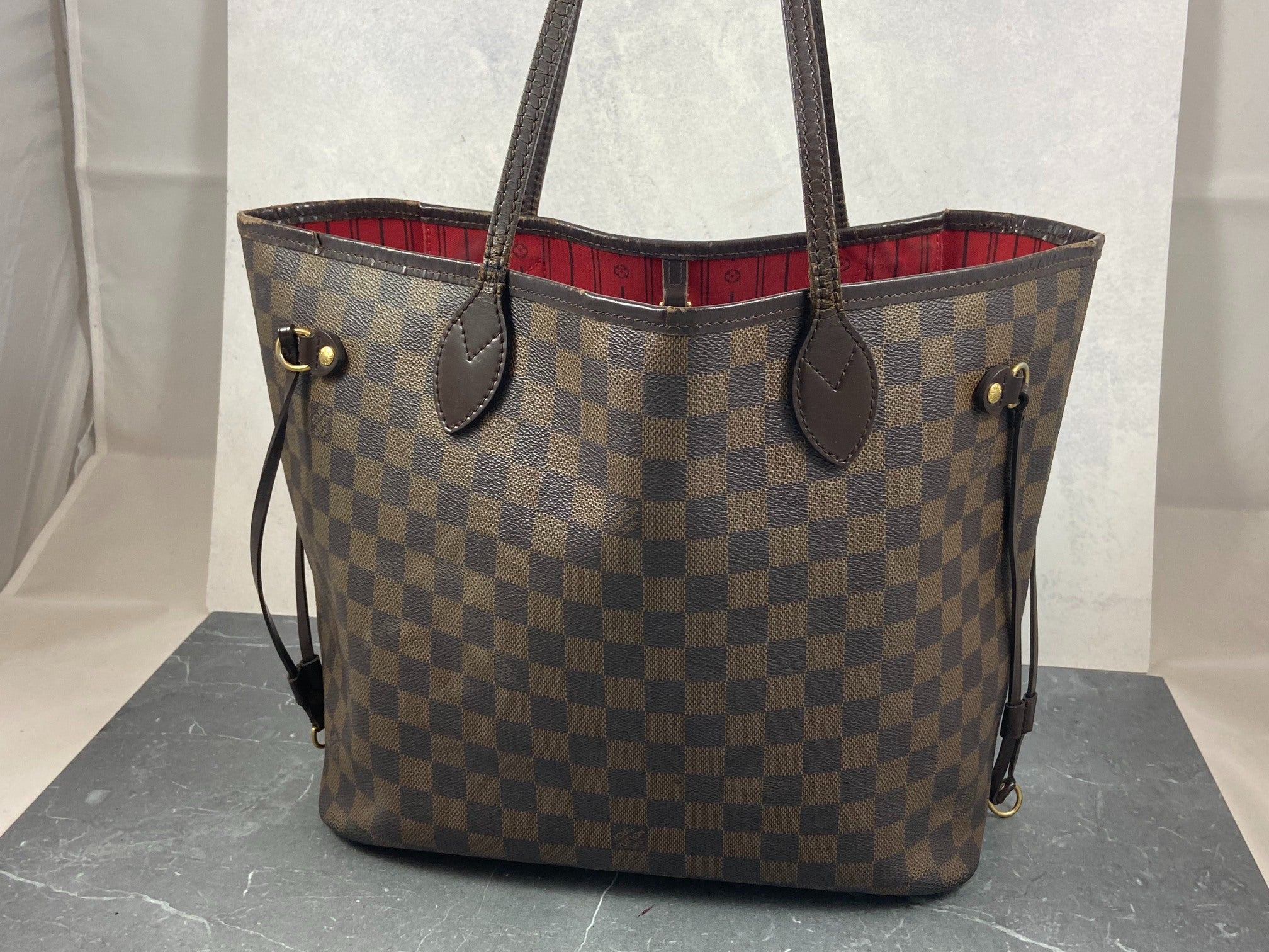 Louis Vuitton Neverfull MM Damier Ebene Canvas
