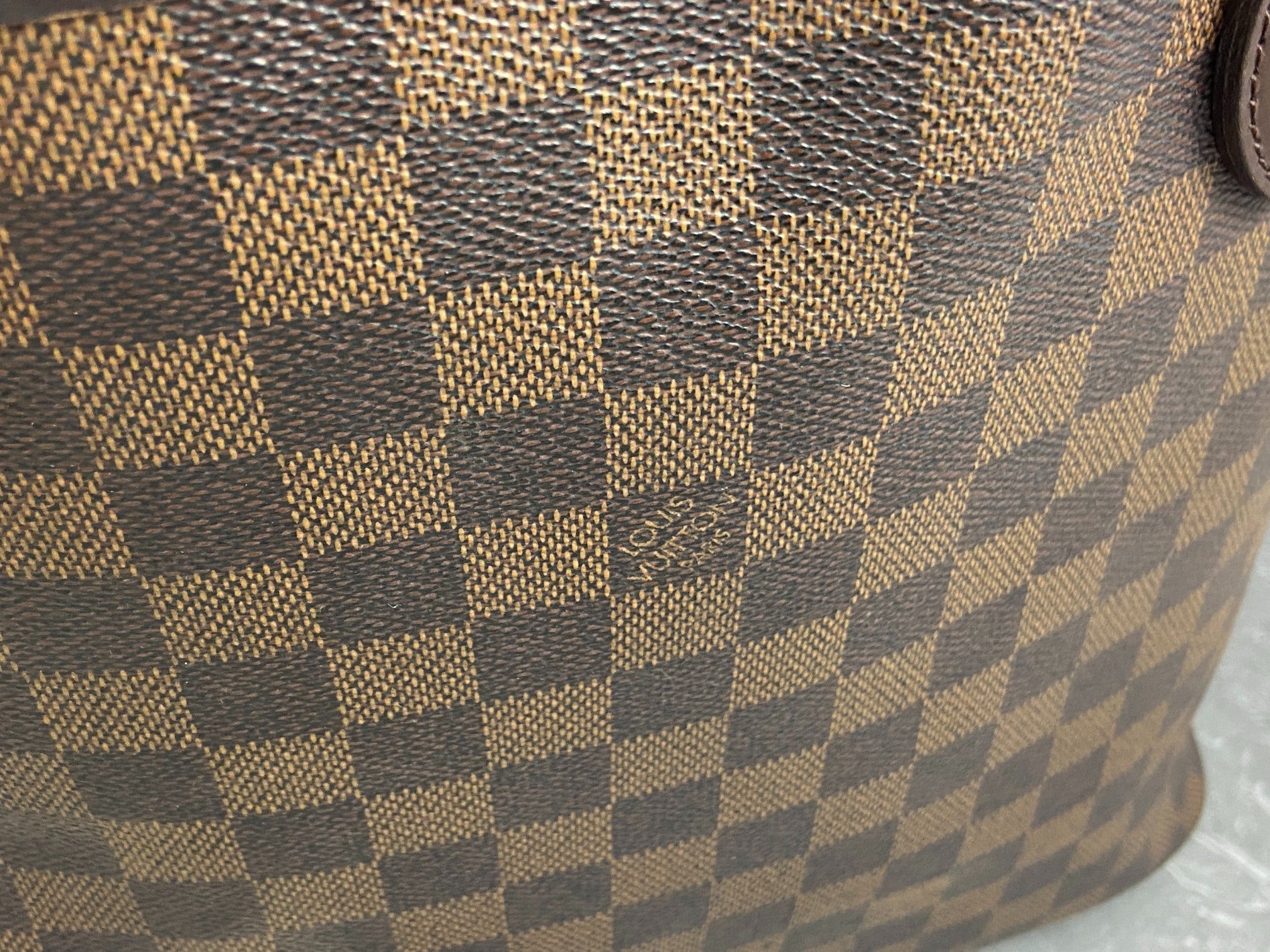 Louis Vuitton Neverfull MM Damier Ebene Canvas