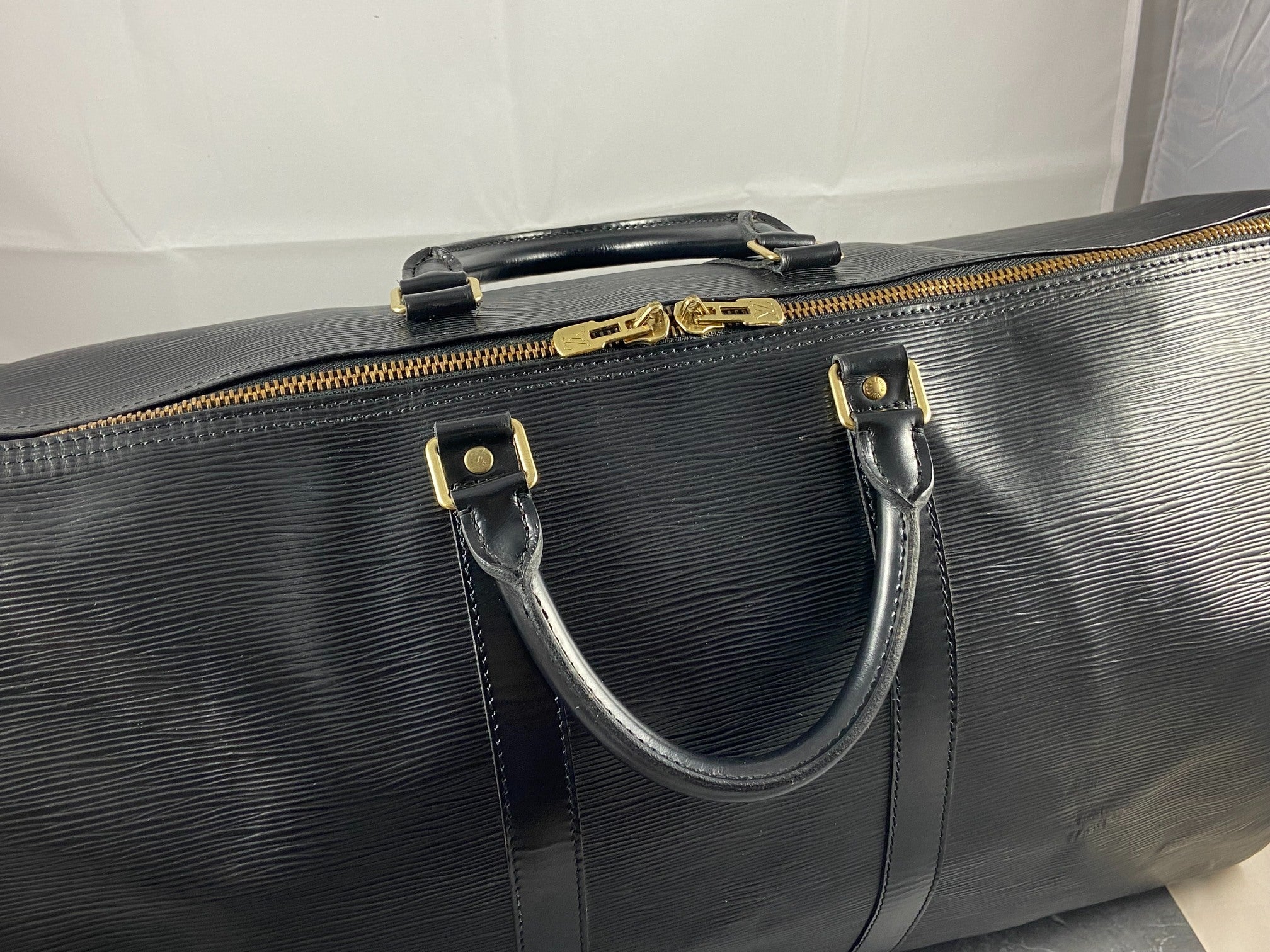 Louis Vuitton Keepall 55 Black Epi Leather