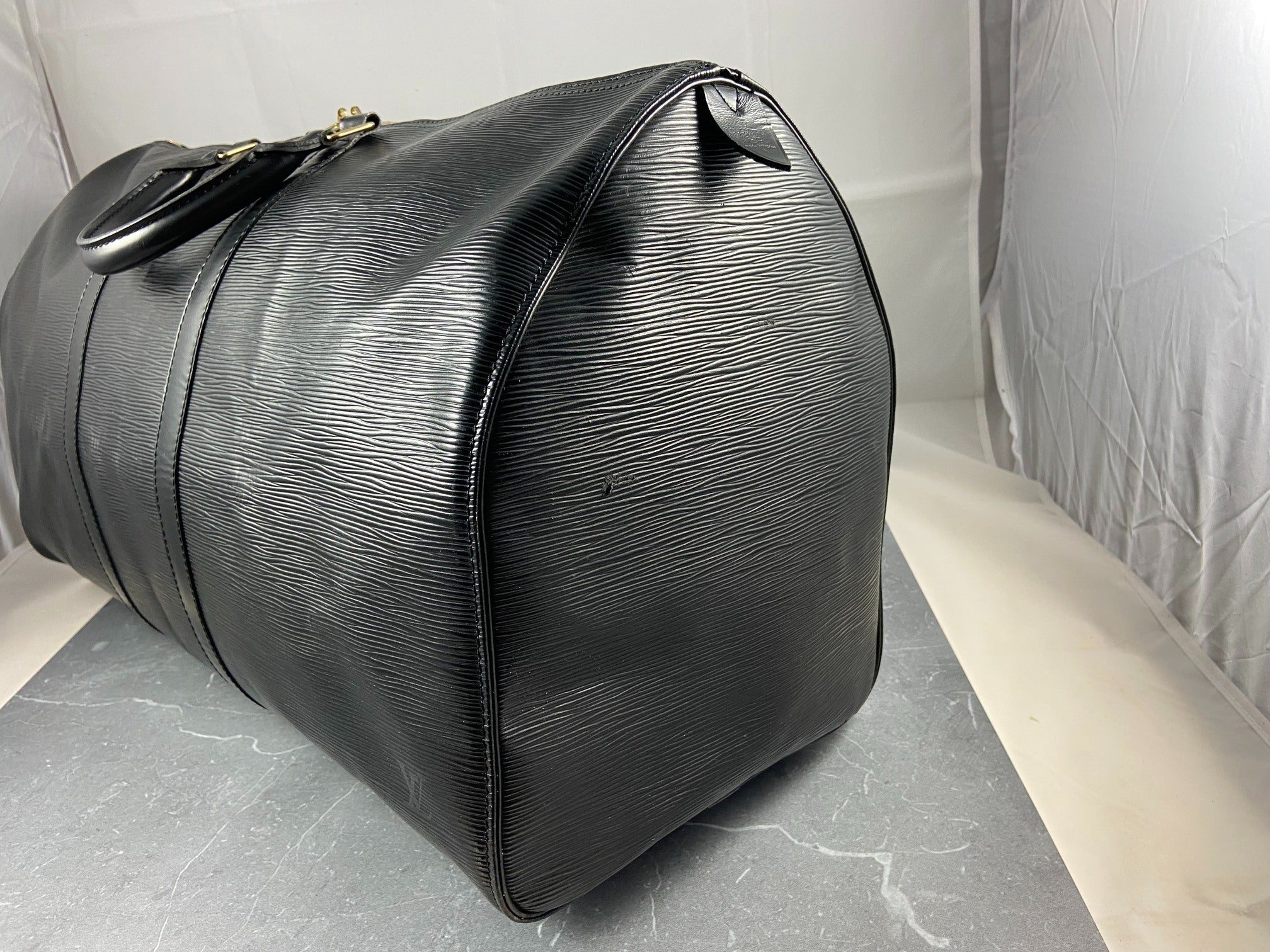 Louis Vuitton Keepall 55 Black Epi Leather