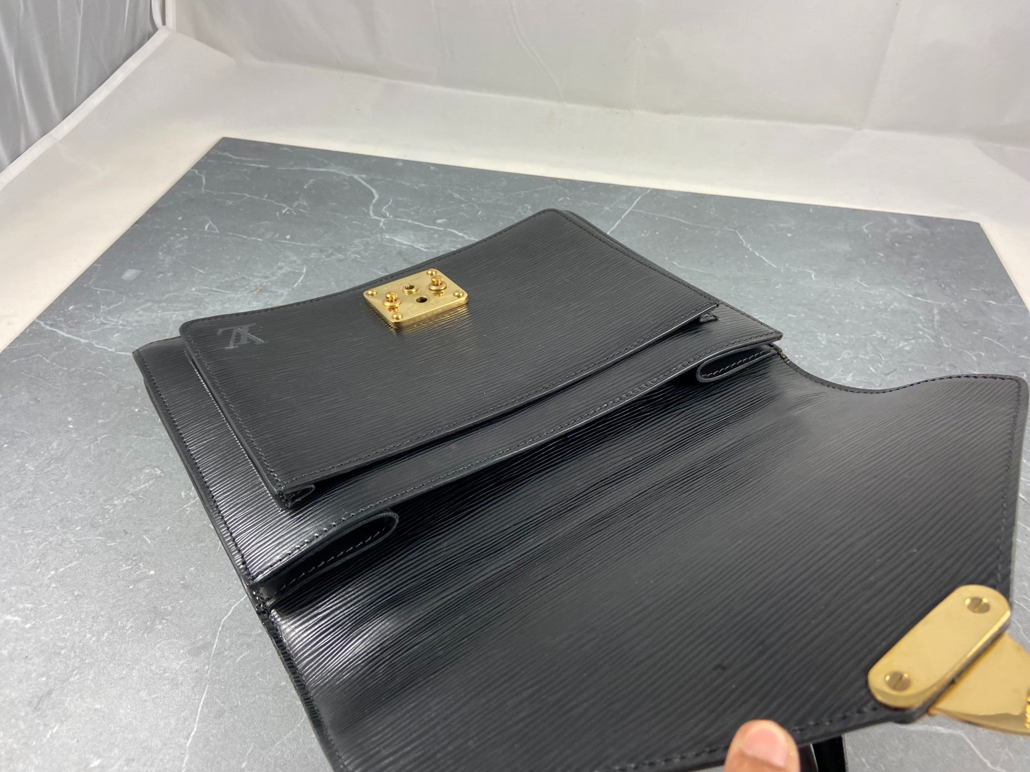 Louis Vuitton Monceau 28 Black Epi Leather