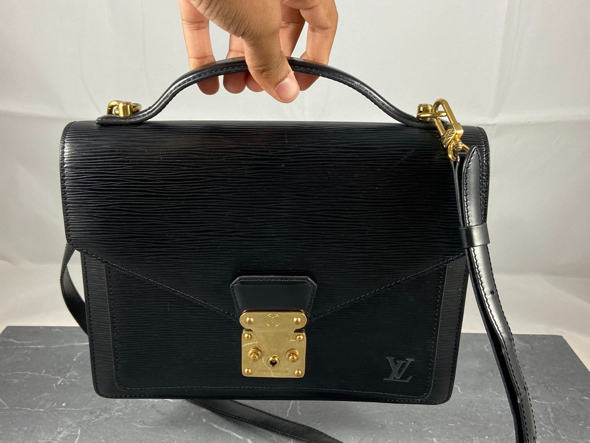 Louis Vuitton Monceau 28 Black Epi Leather
