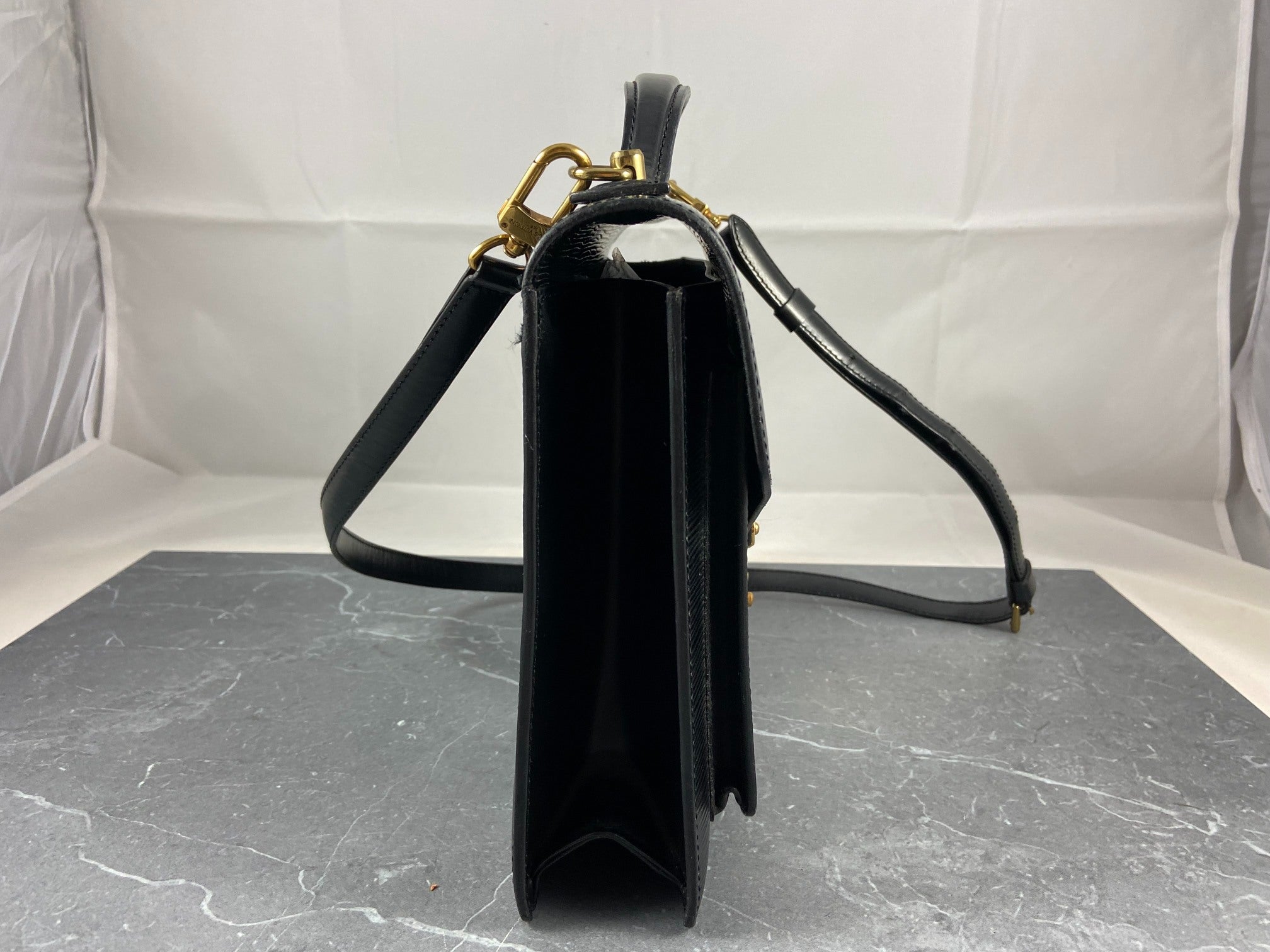 Louis Vuitton Monceau 28 Black Epi Leather