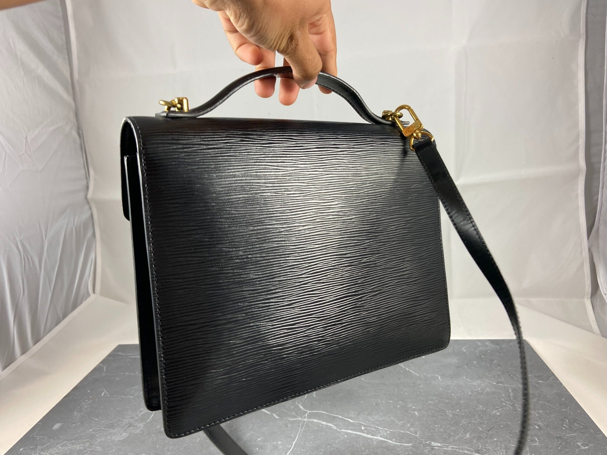 Louis Vuitton Monceau 28 Black Epi Leather