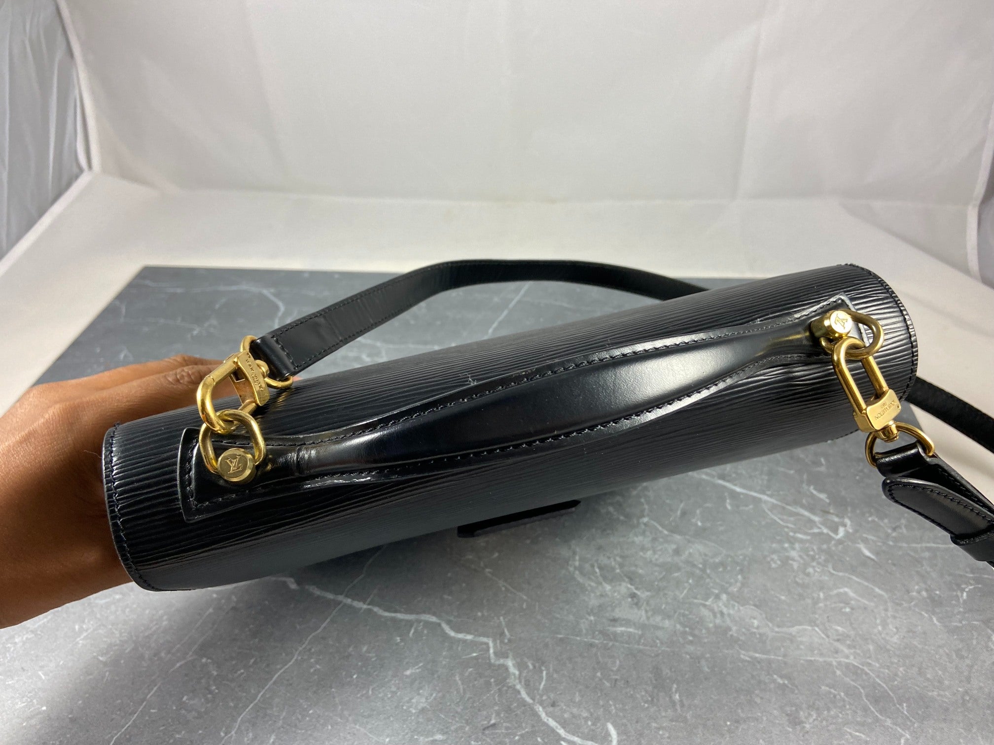 Louis Vuitton Monceau 28 Black Epi Leather