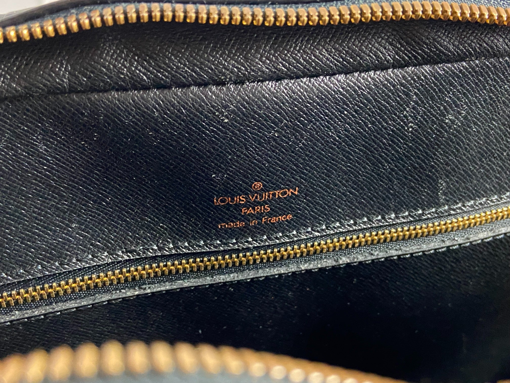 Louis Vuitton Porte Documents Voyage Black Epi Leather