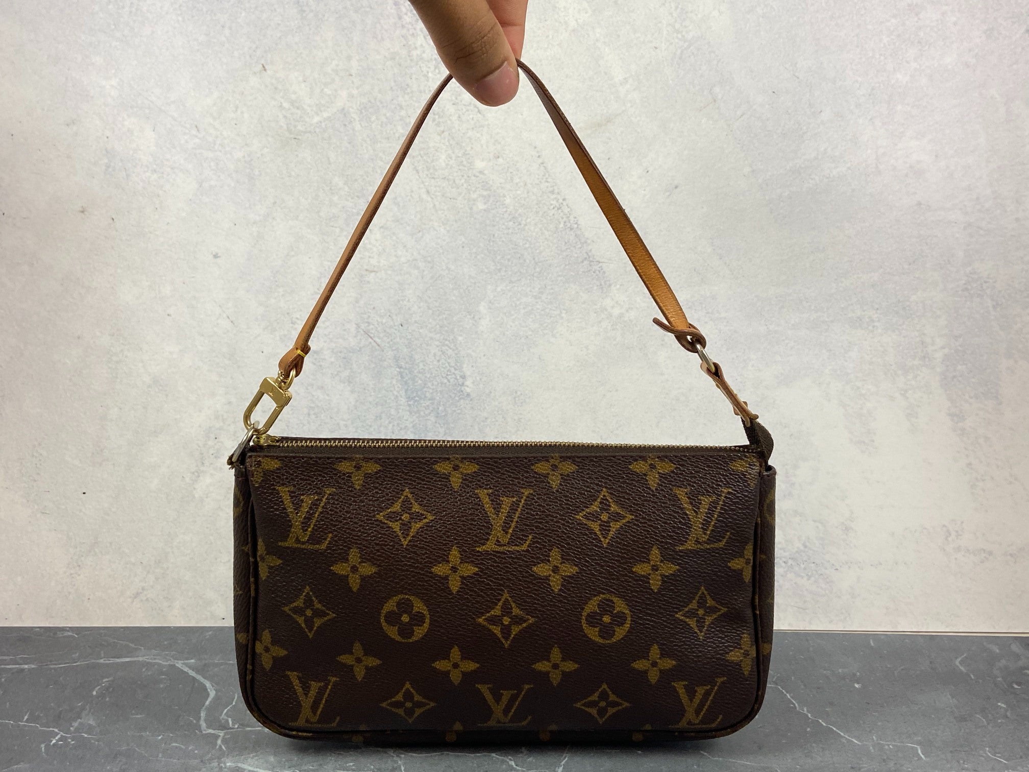 Louis Vuitton Pochette Accessoires Monogram Canvas