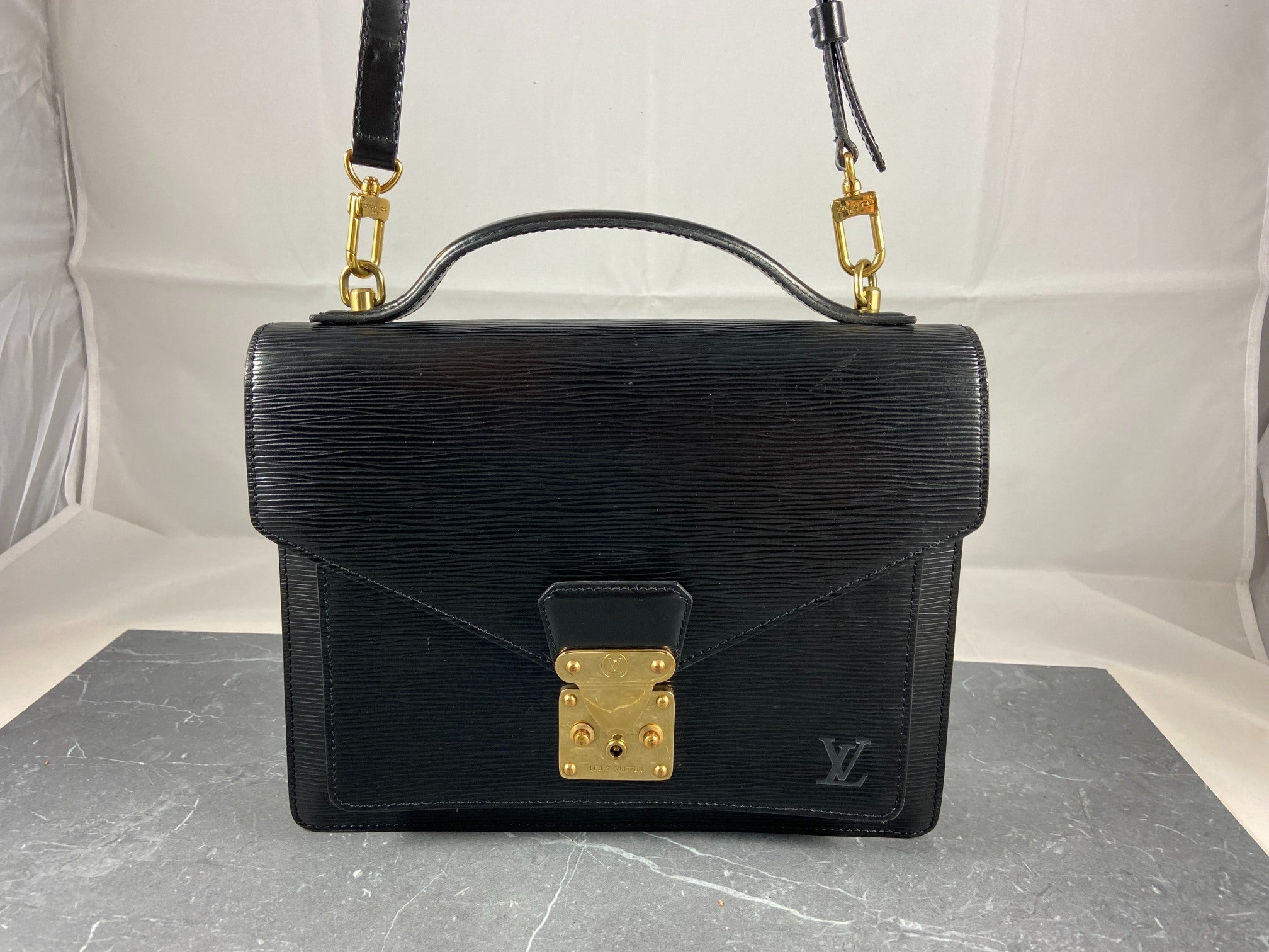 Louis Vuitton Monceau 28 Black Epi Leather