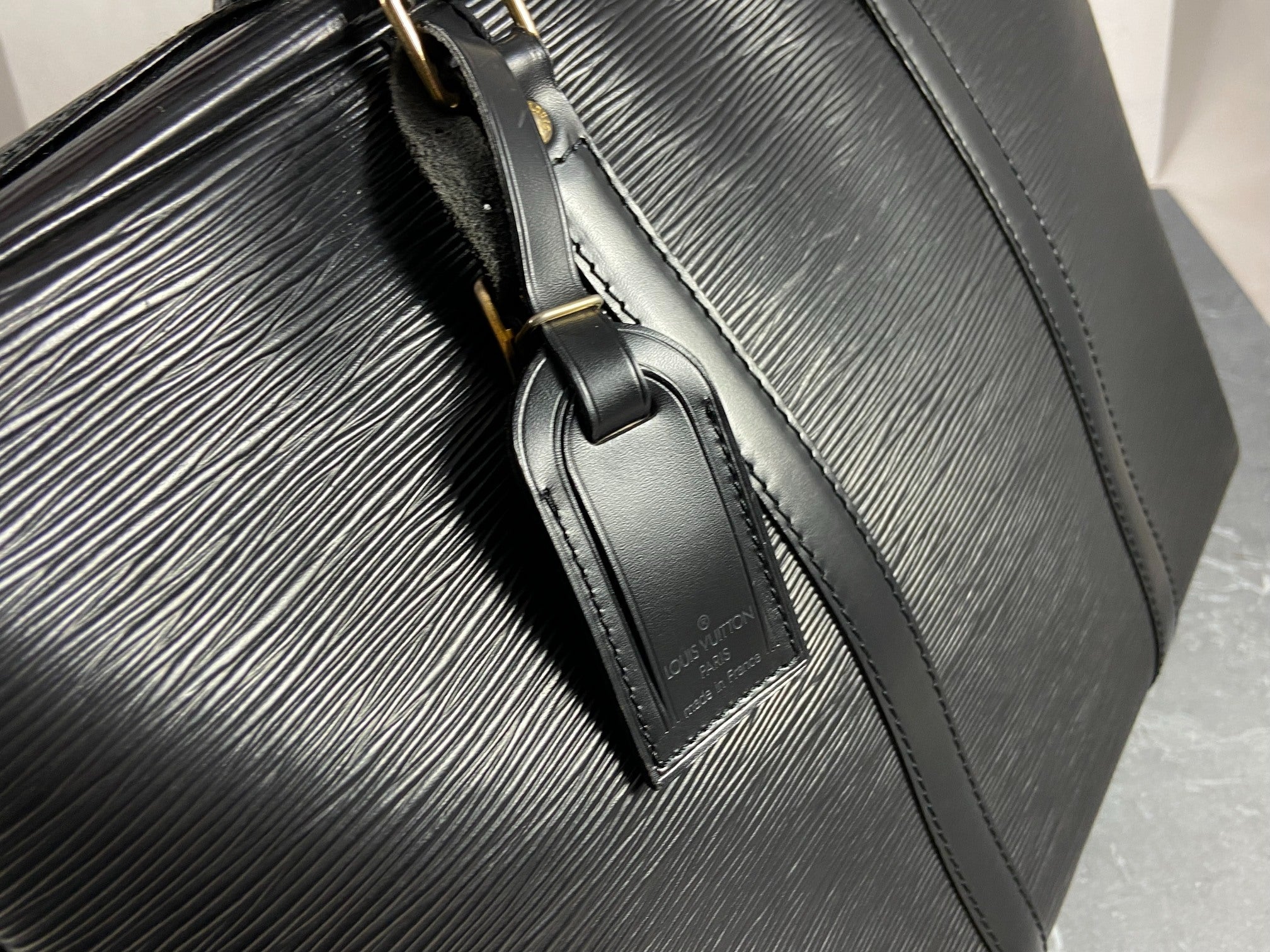 Louis Vuitton Porte Documents Voyage Black Epi Leather