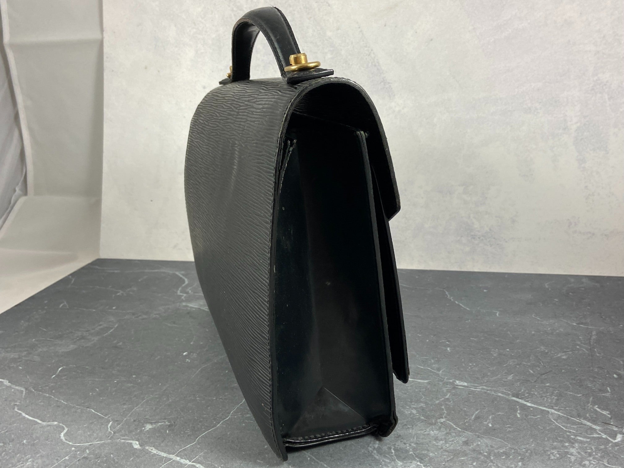 Louis Vuitton Monceau 28 Black Epi Leather