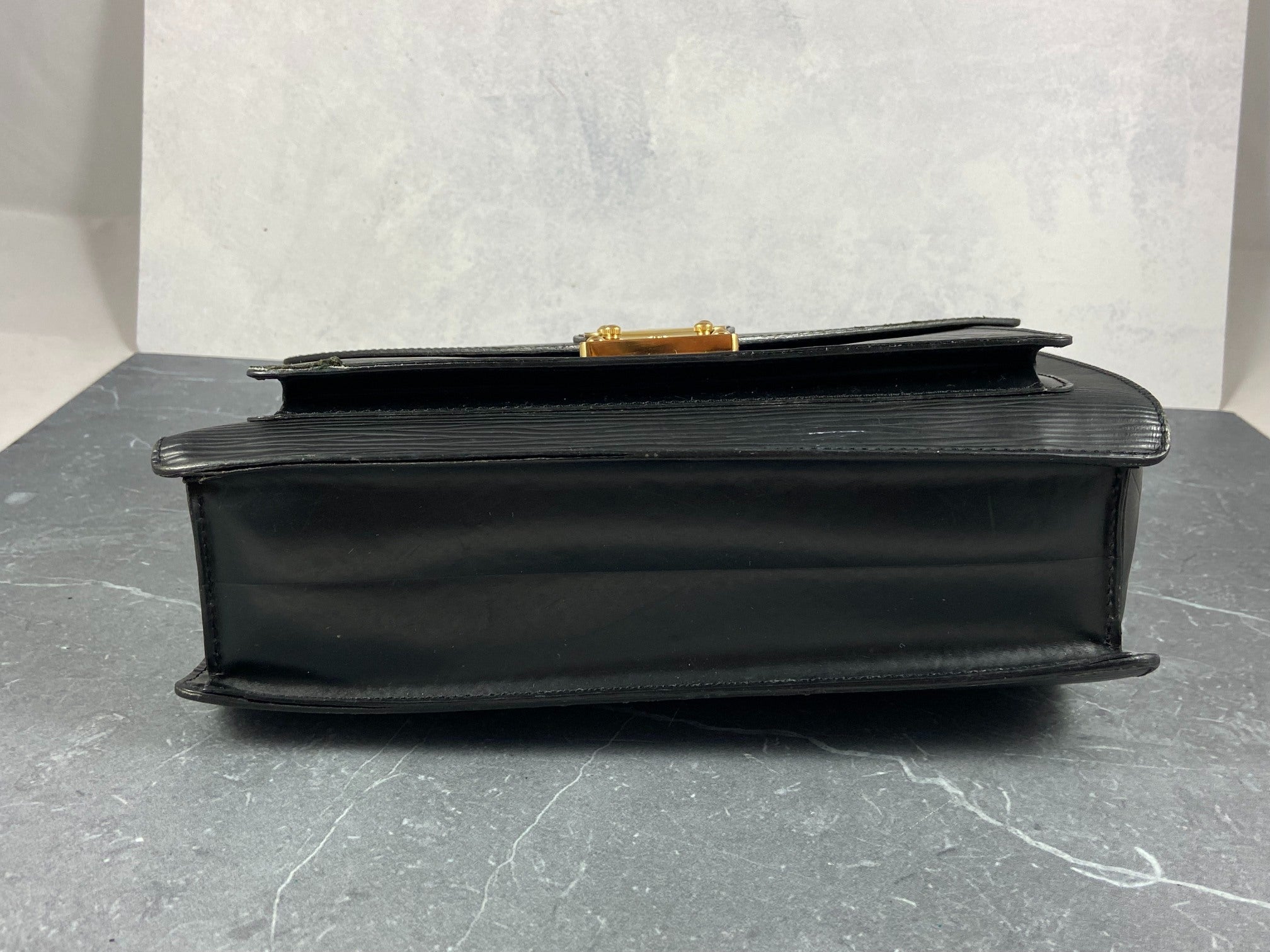 Louis Vuitton Monceau 28 Black Epi Leather