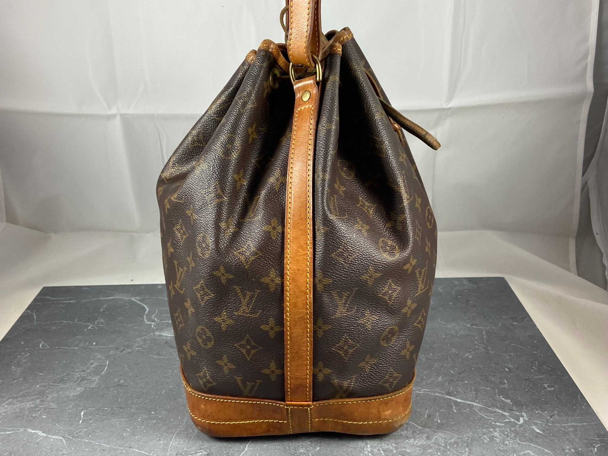 Louis Vuitton Sac Noé Grand Monogram Canvas