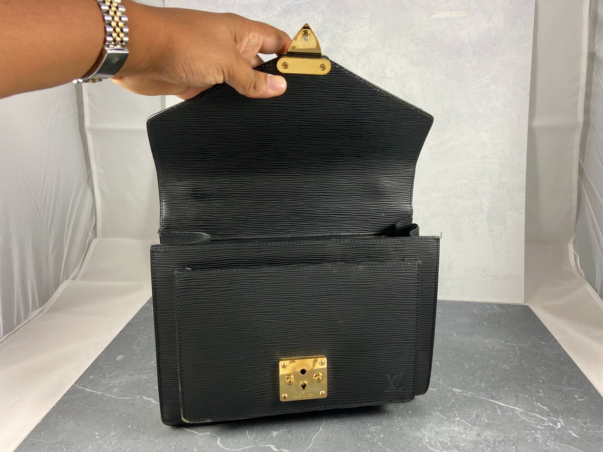 Louis Vuitton Monceau 28 Black Epi Leather