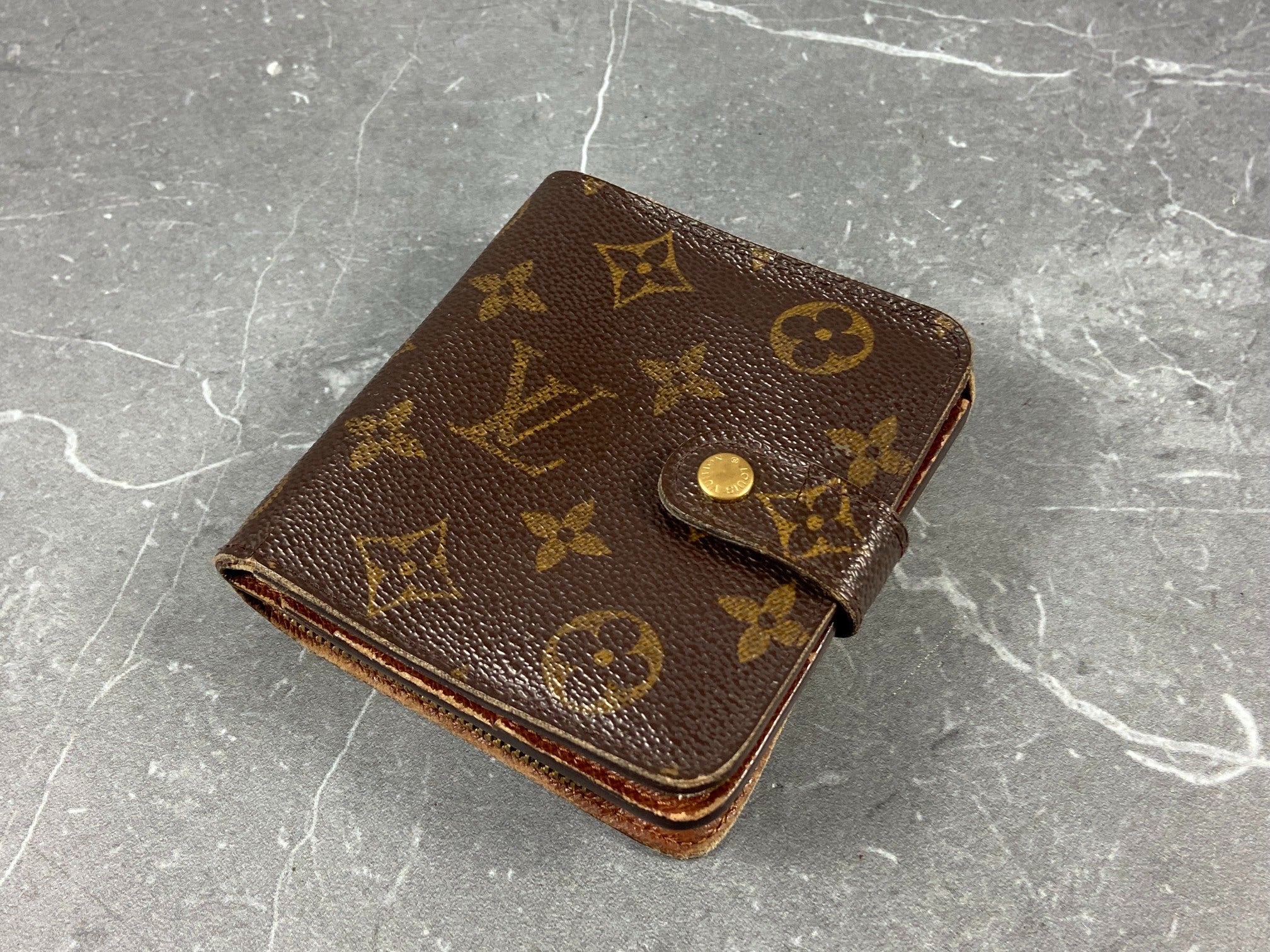 Louis Vuitton Monogram Canvas Zip Around Wallet
