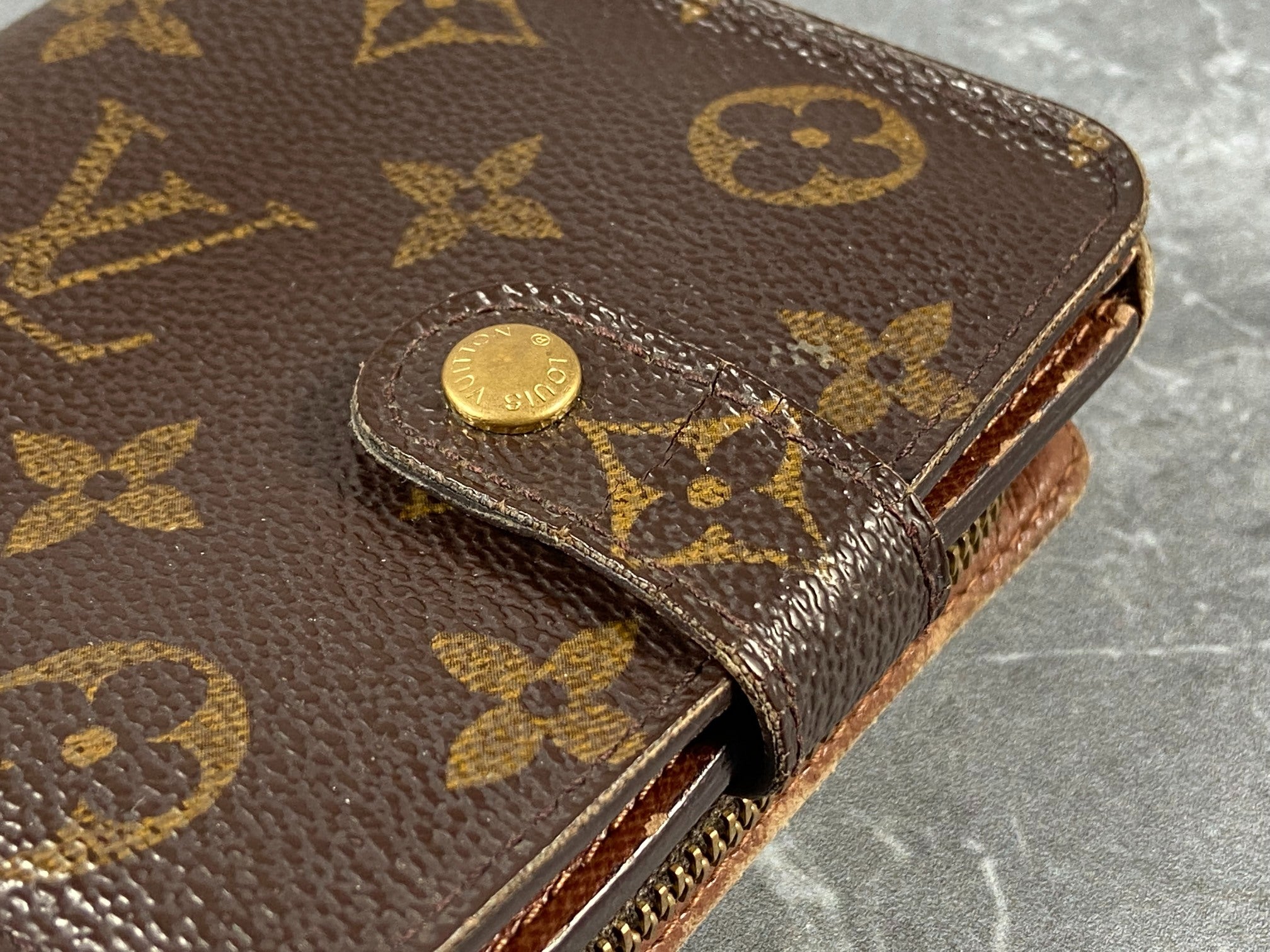 Louis Vuitton Monogram Canvas Zip Around Wallet