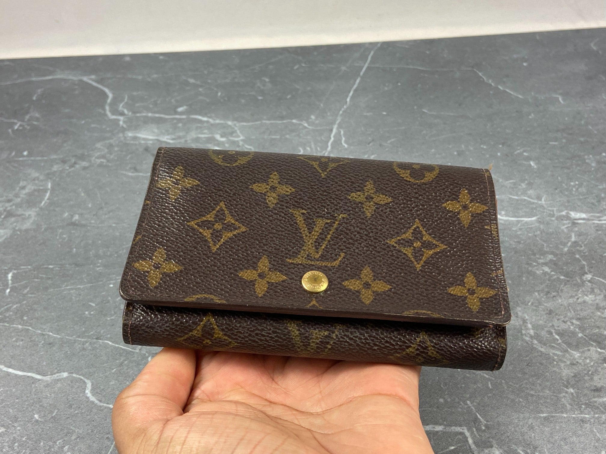 Louis Vuitton Porte-Monnaie Tresor Monogram Canvas
