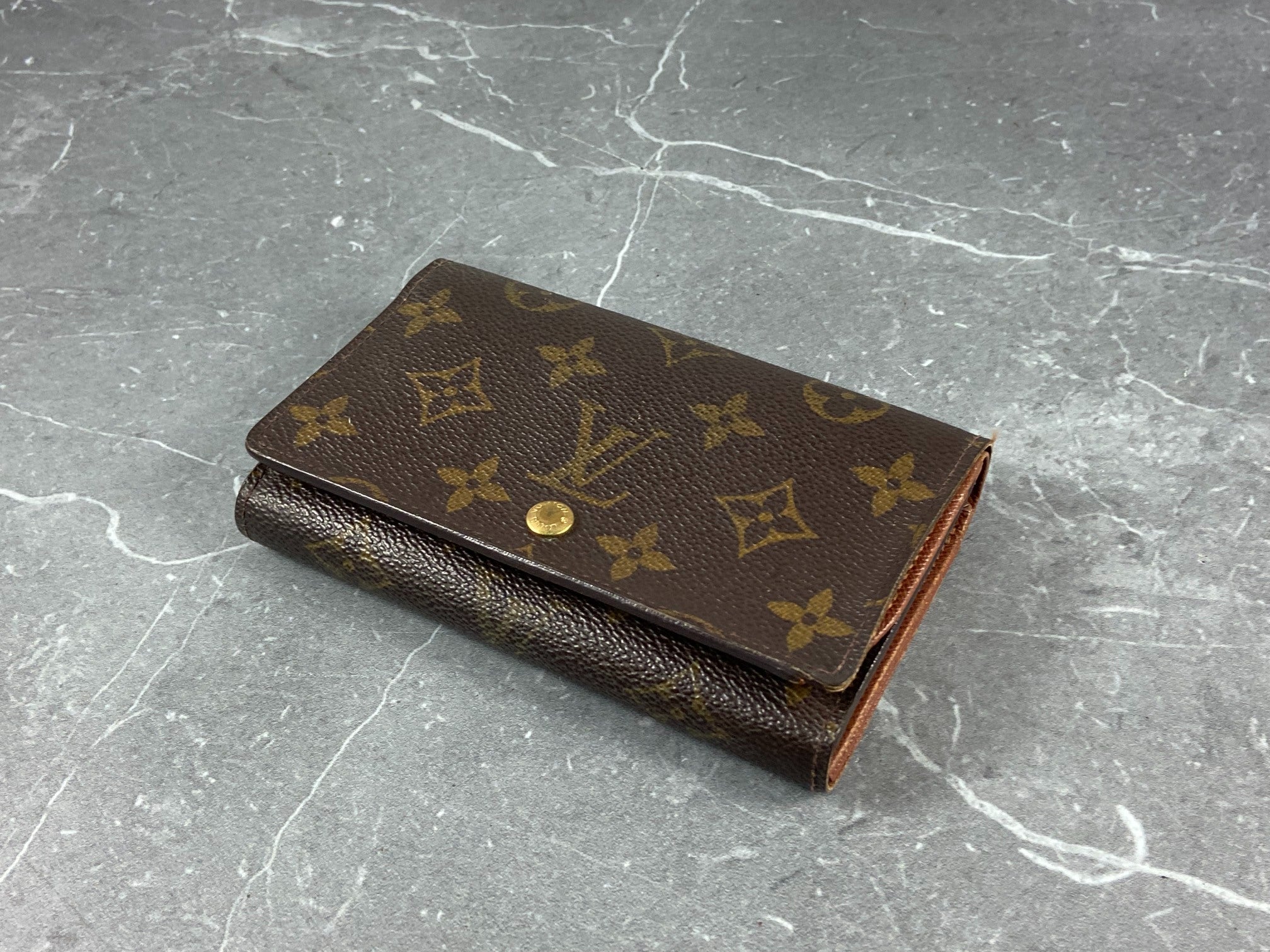 Louis Vuitton Porte-Monnaie Tresor Monogram Canvas