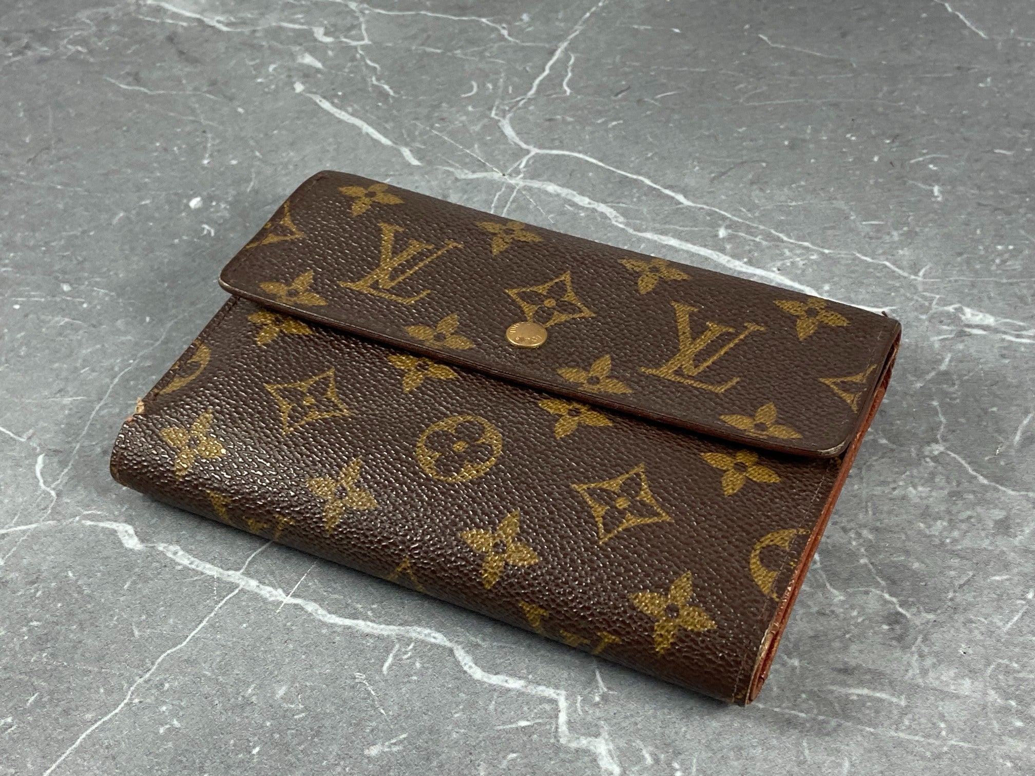 Louis Vuitton Porte Tresor Etui Wallet Monogram Canvas