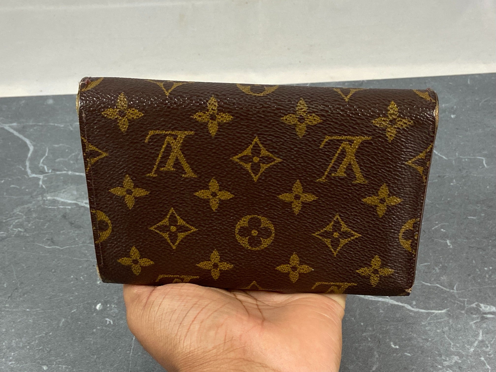 Louis Vuitton Porte Tresor Etui Wallet Monogram Canvas