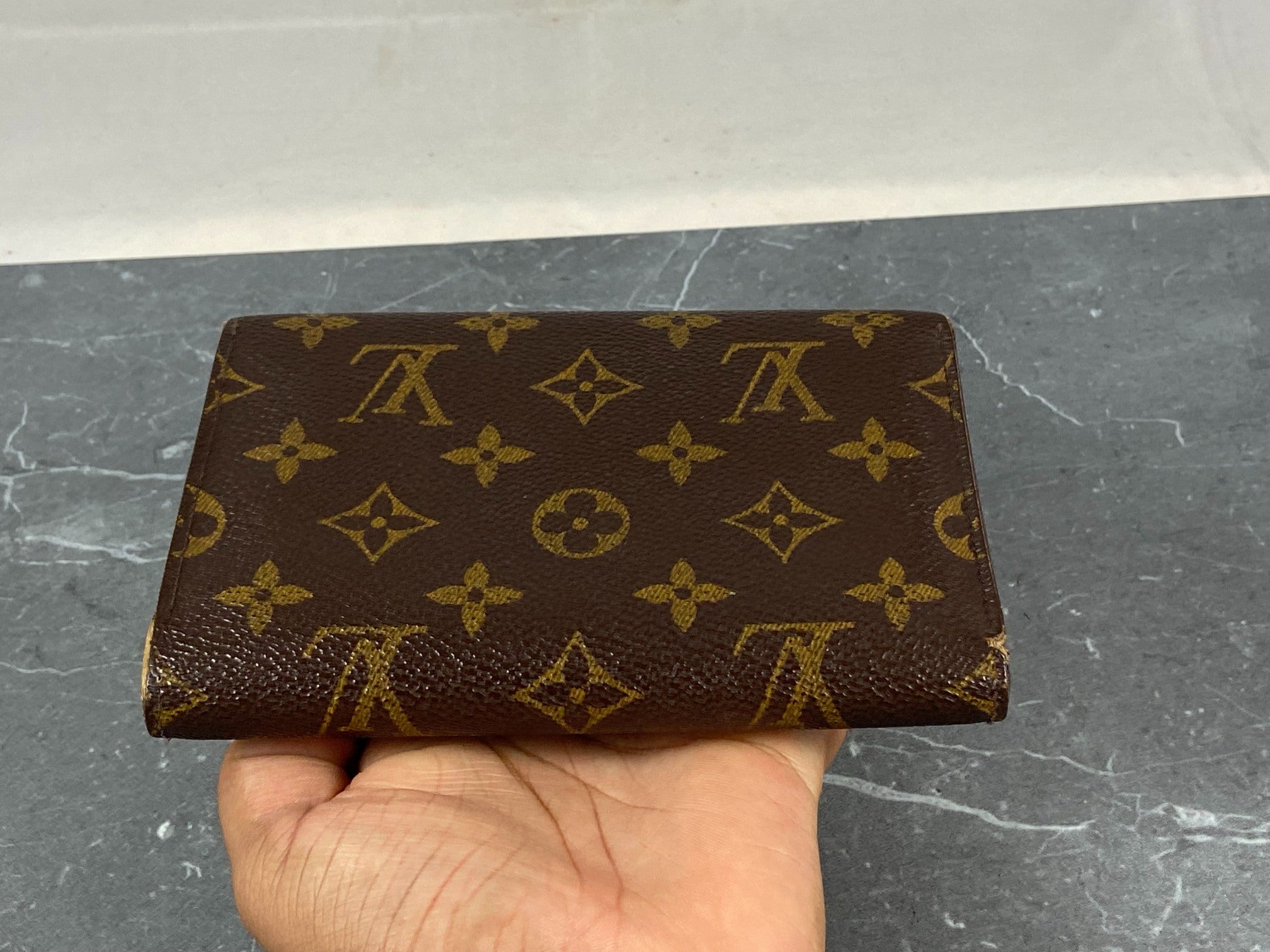 Louis Vuitton Porte Tresor Etui Wallet Monogram Canvas