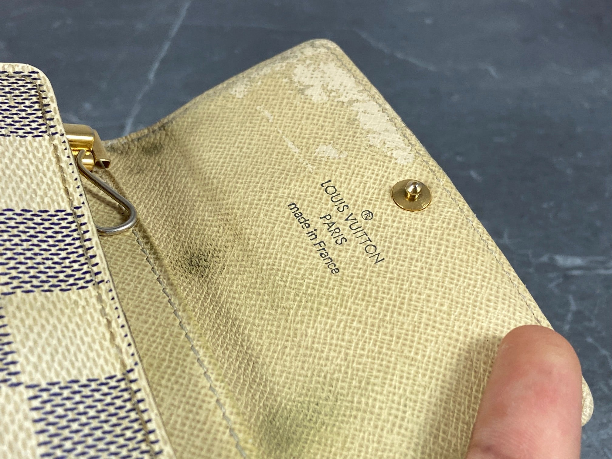 Louis Vuitton 6 Key Holder Damier Azur Canvas