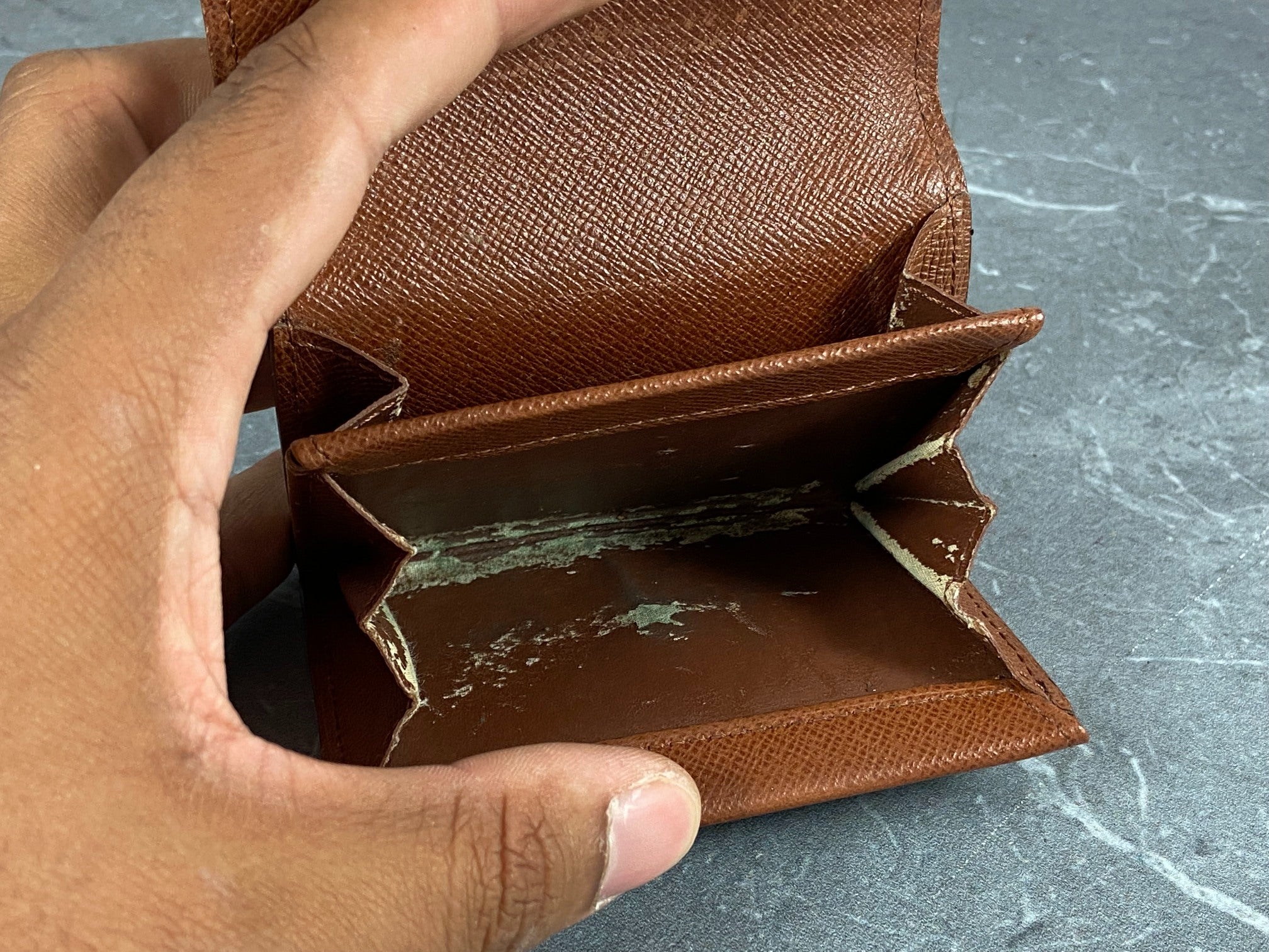 Louis Vuitton Small Wallet / Card Case Monogram Canvas