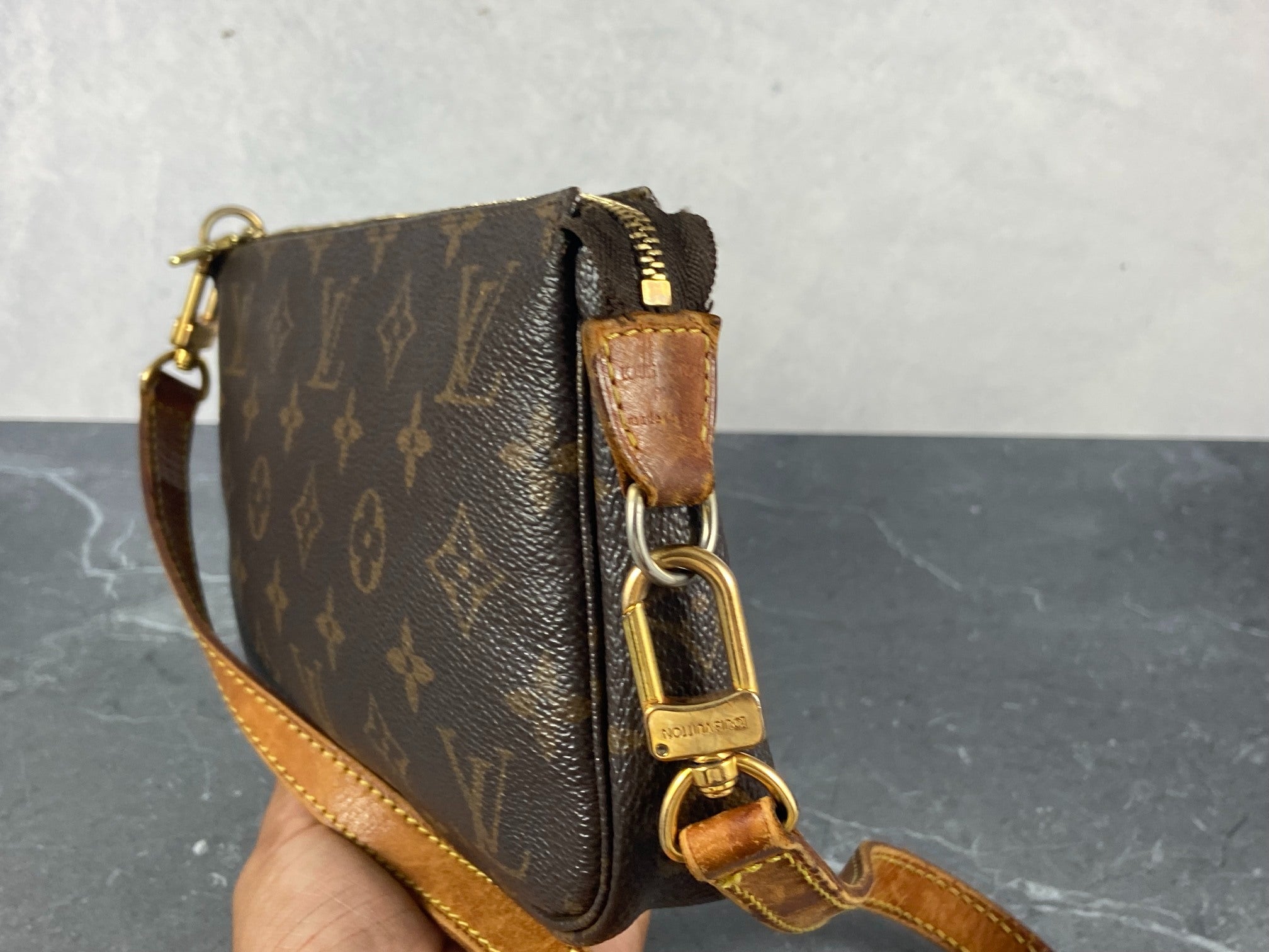 Louis Vuitton Pochette Accessoires Monogram Canvas