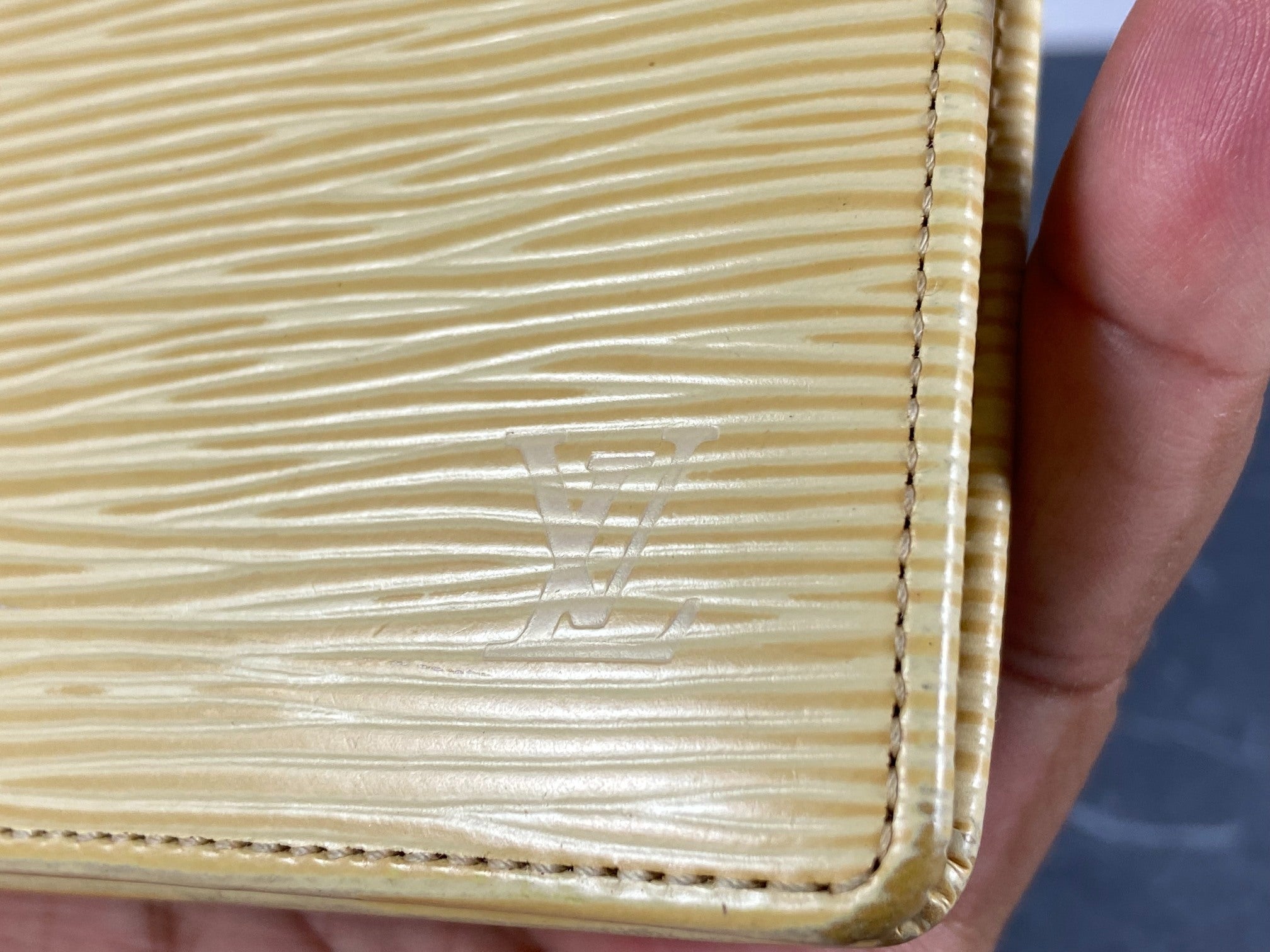 Louis Vuitton Marco Wallet Beige Epi Leather