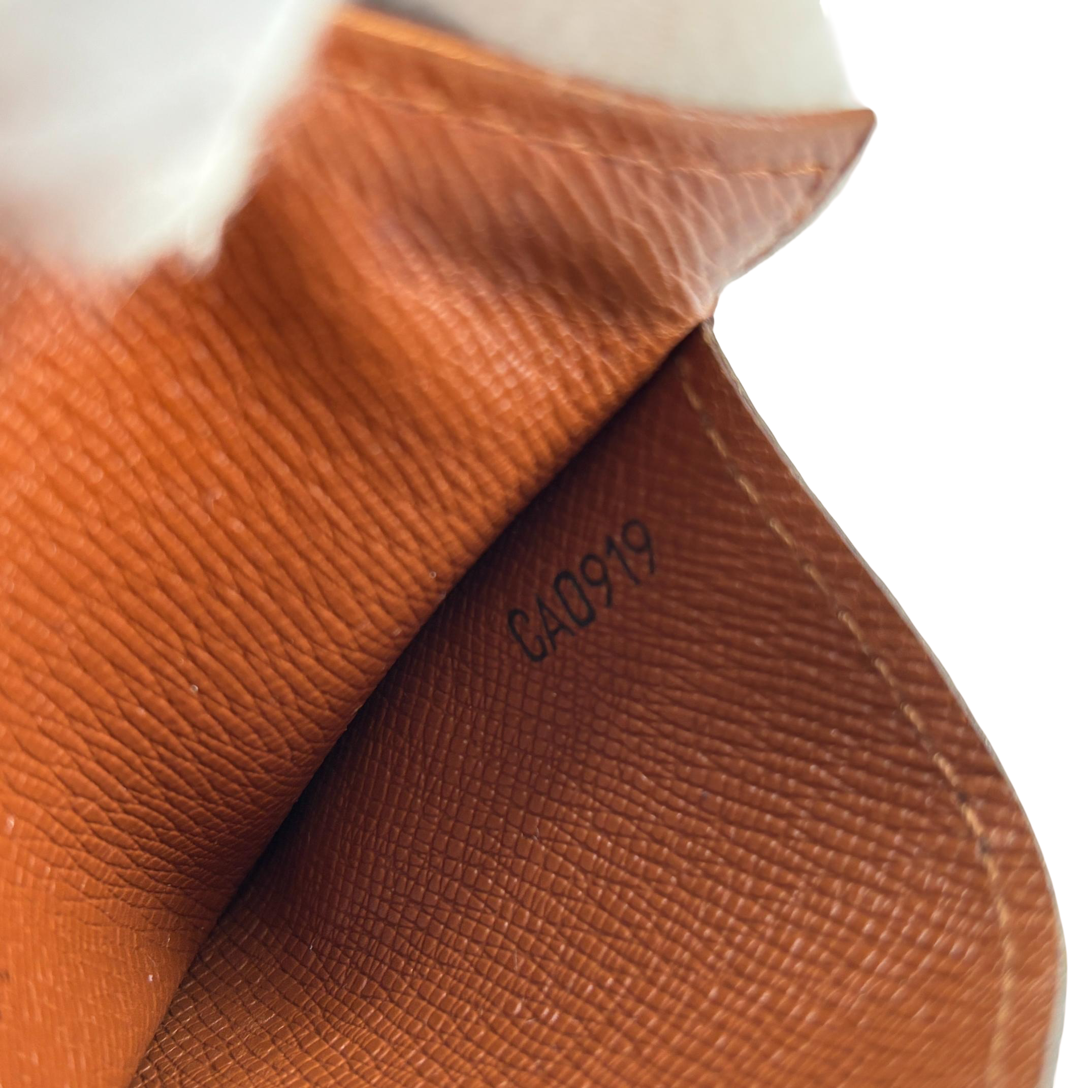 Louis Vuitton Petit Tresor Wallet Monogram Canvas