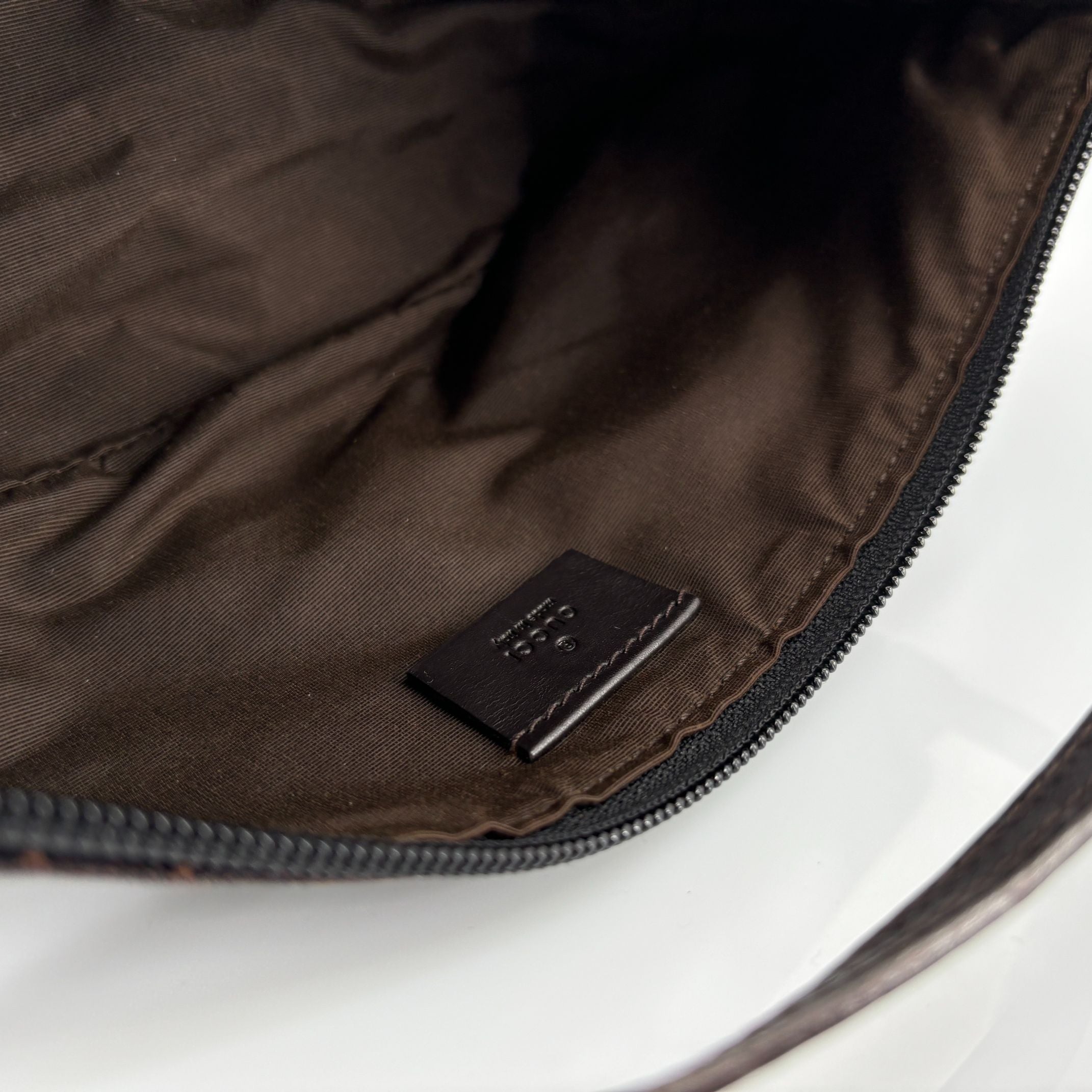 Gucci Banana Boat Accessory Pouch Brown GG Monogram