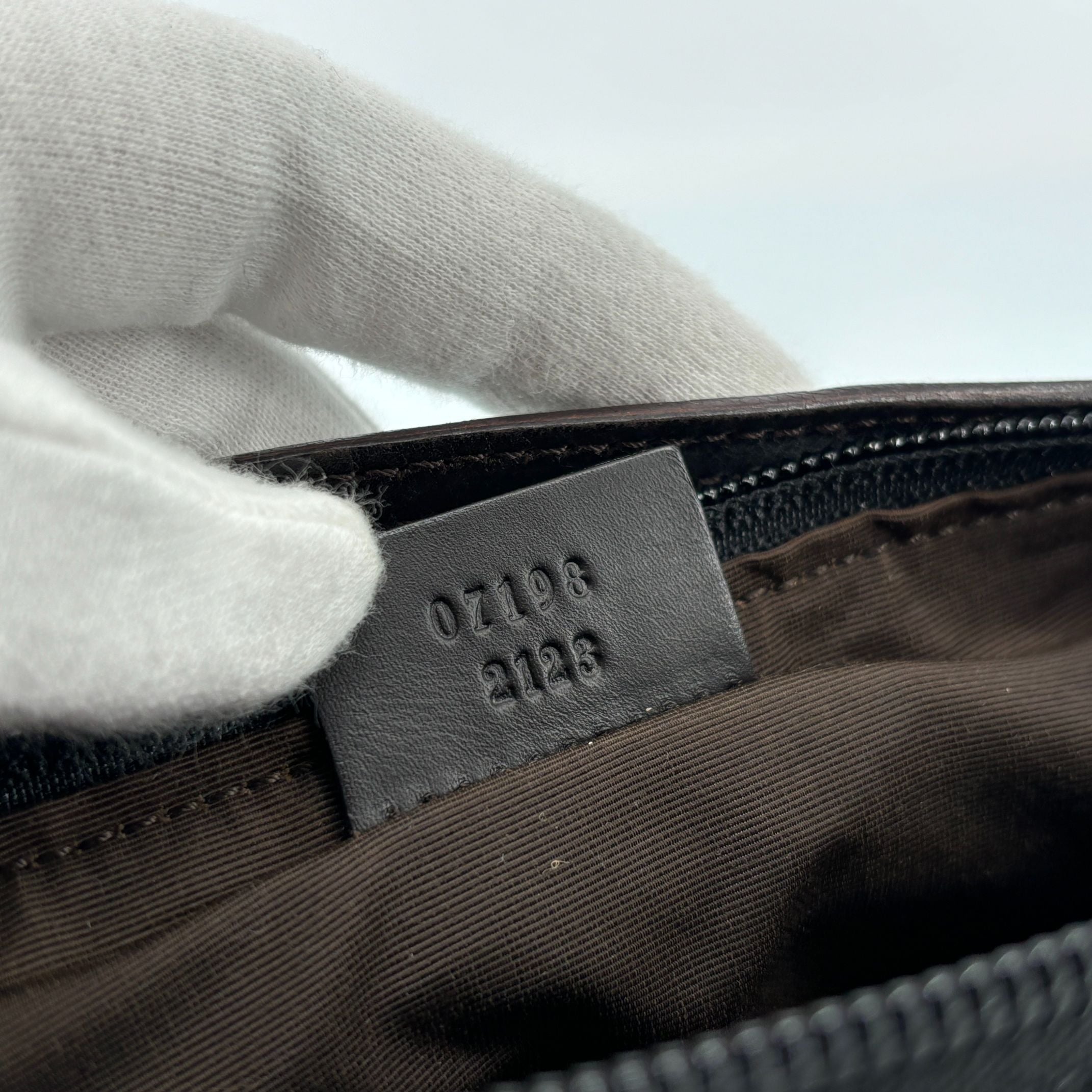 Gucci Banana Boat Accessory Pouch Brown GG Monogram