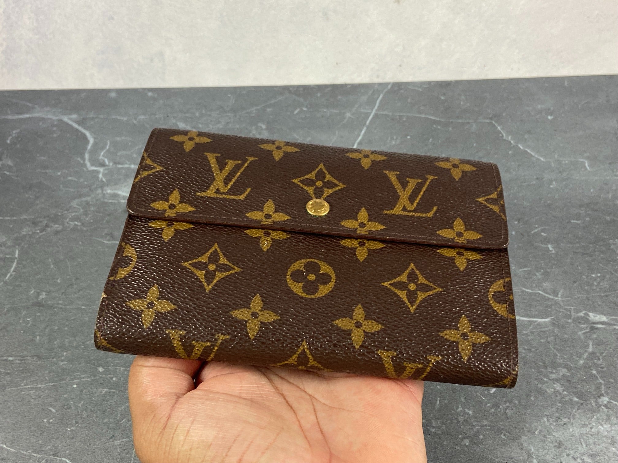 Louis Vuitton Porte Tresor Etui Wallet Monogram Canvas