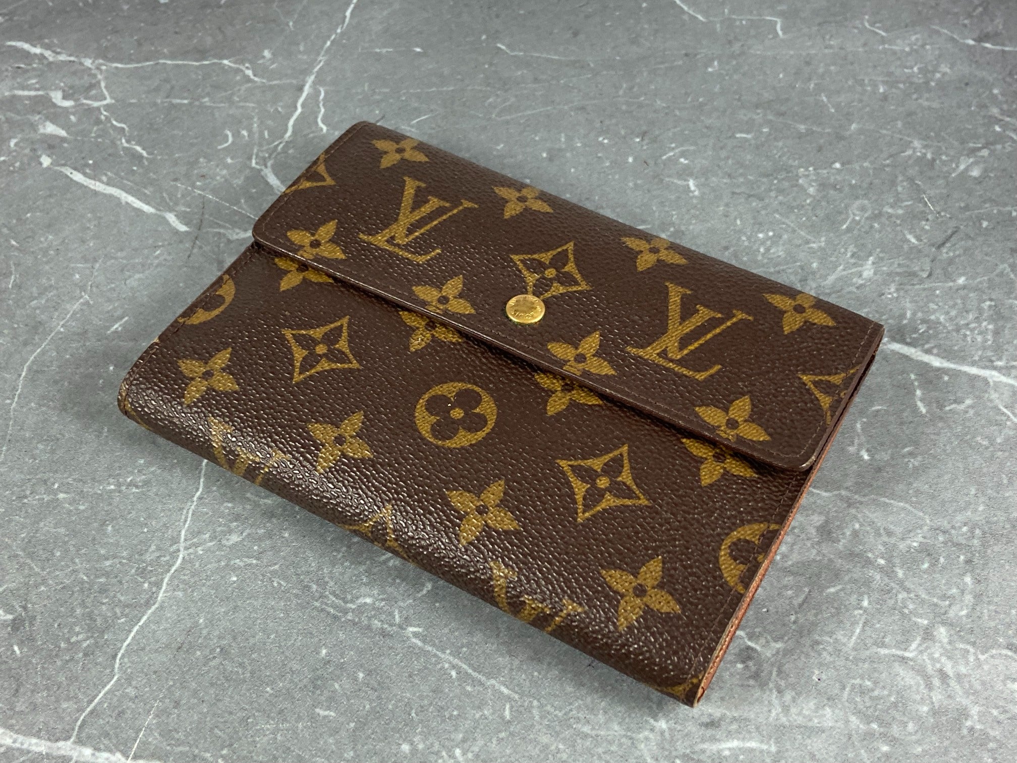 Louis Vuitton Porte Tresor Etui Wallet Monogram Canvas
