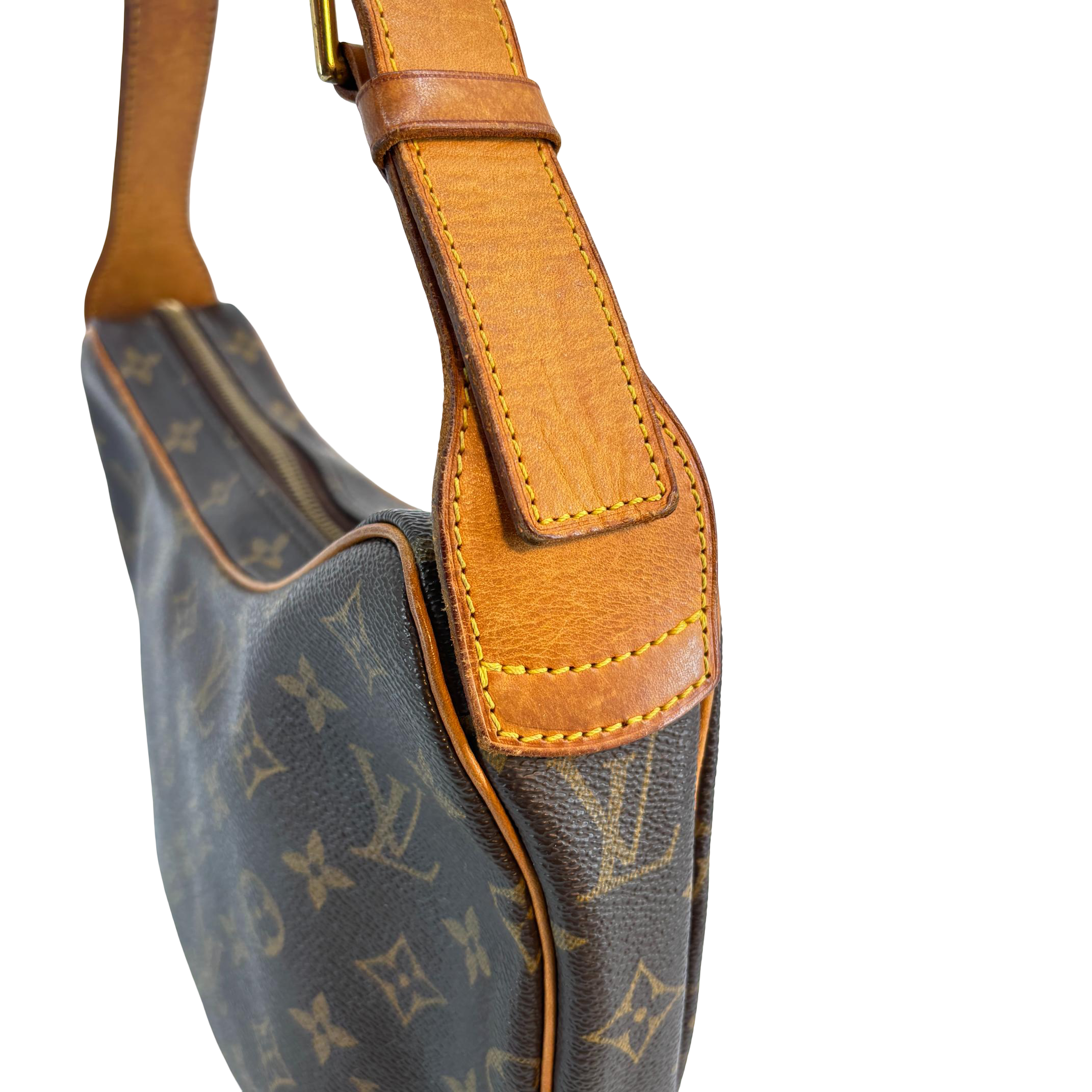 Louis Vuitton Croissant MM Hobo Bag Monogram Canvas