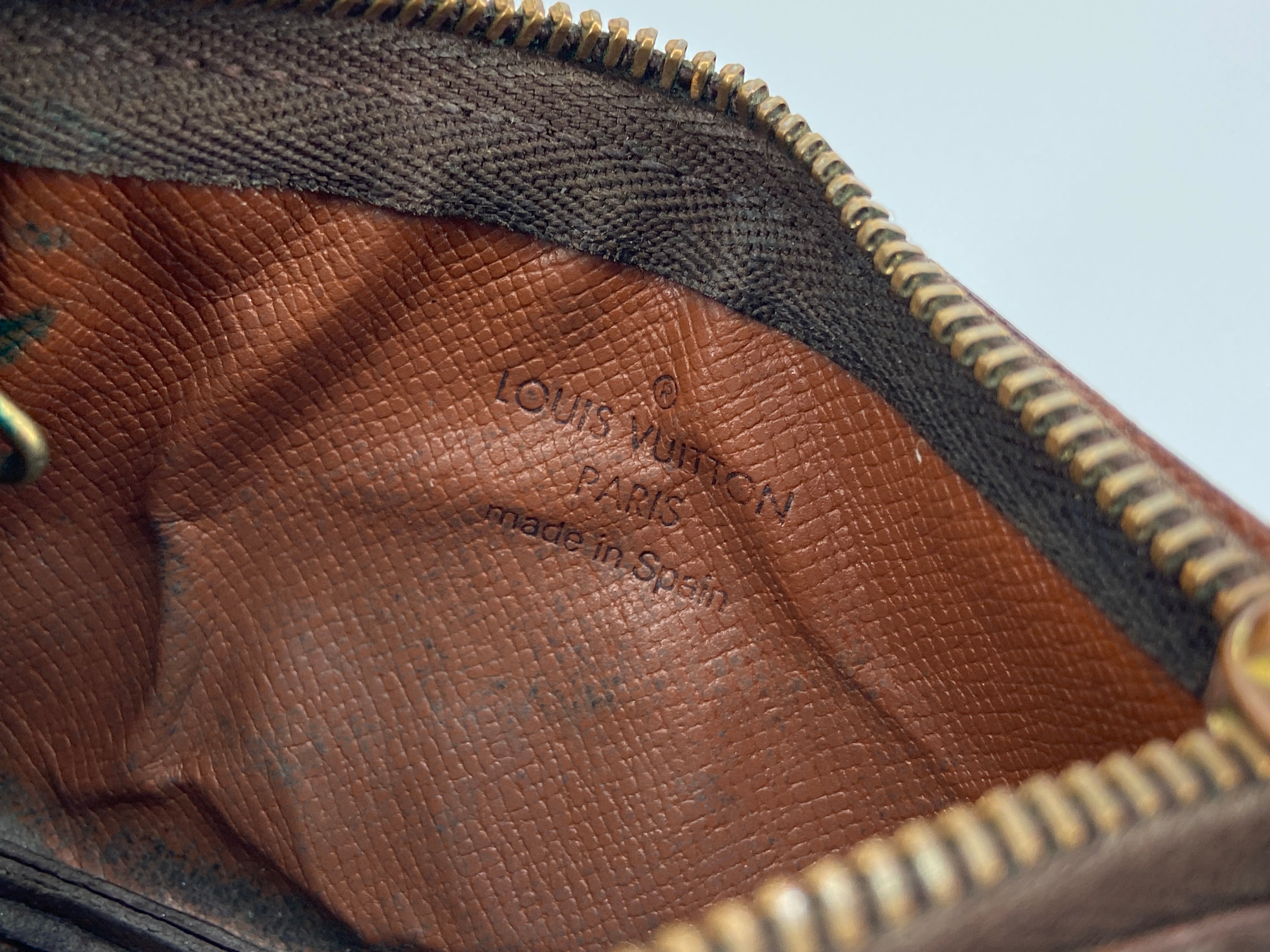 Louis Vuitton Pochette Cles Key Pouch Monogram Canvas