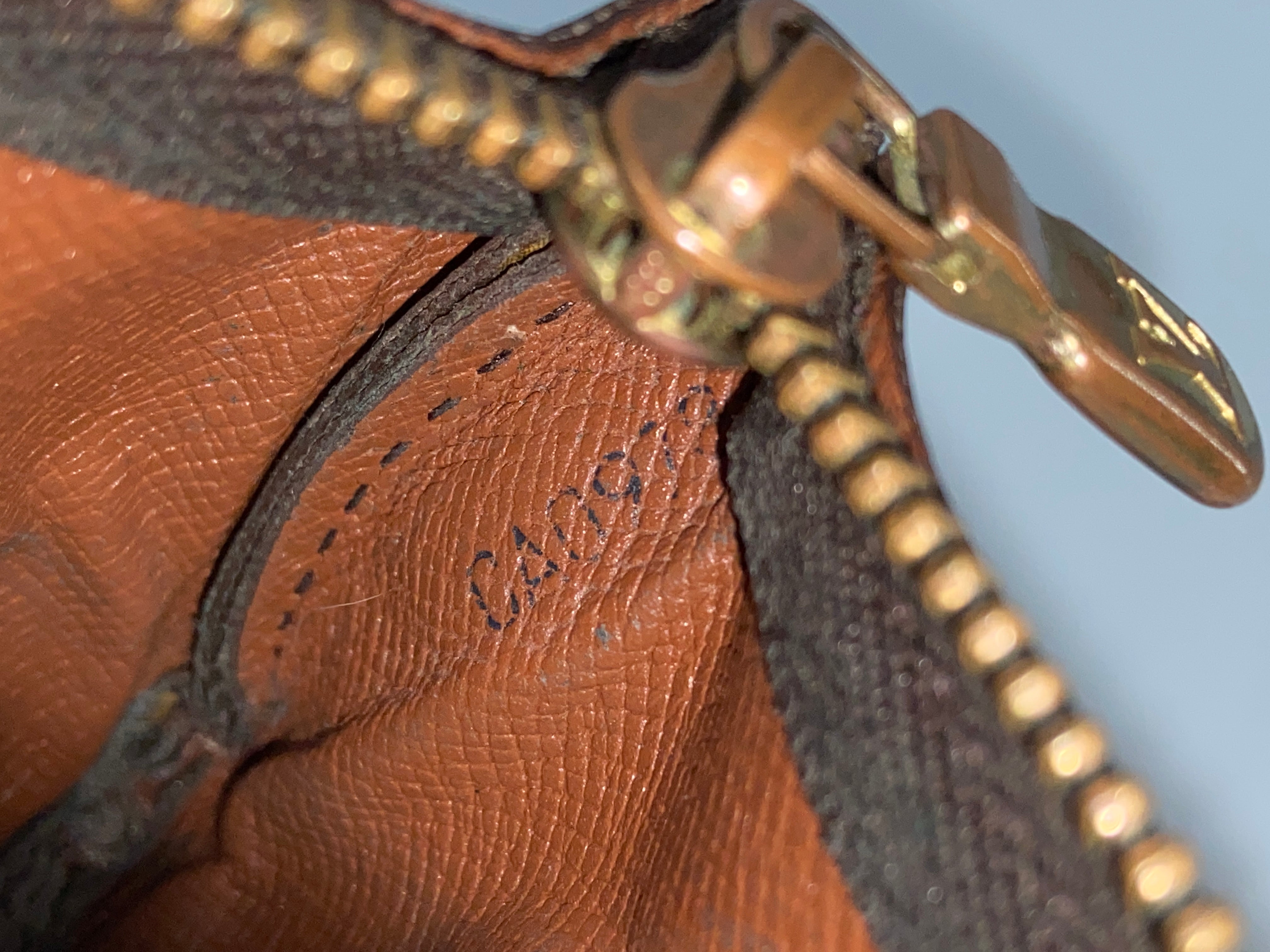 Louis Vuitton Pochette Cles Key Pouch Monogram Canvas