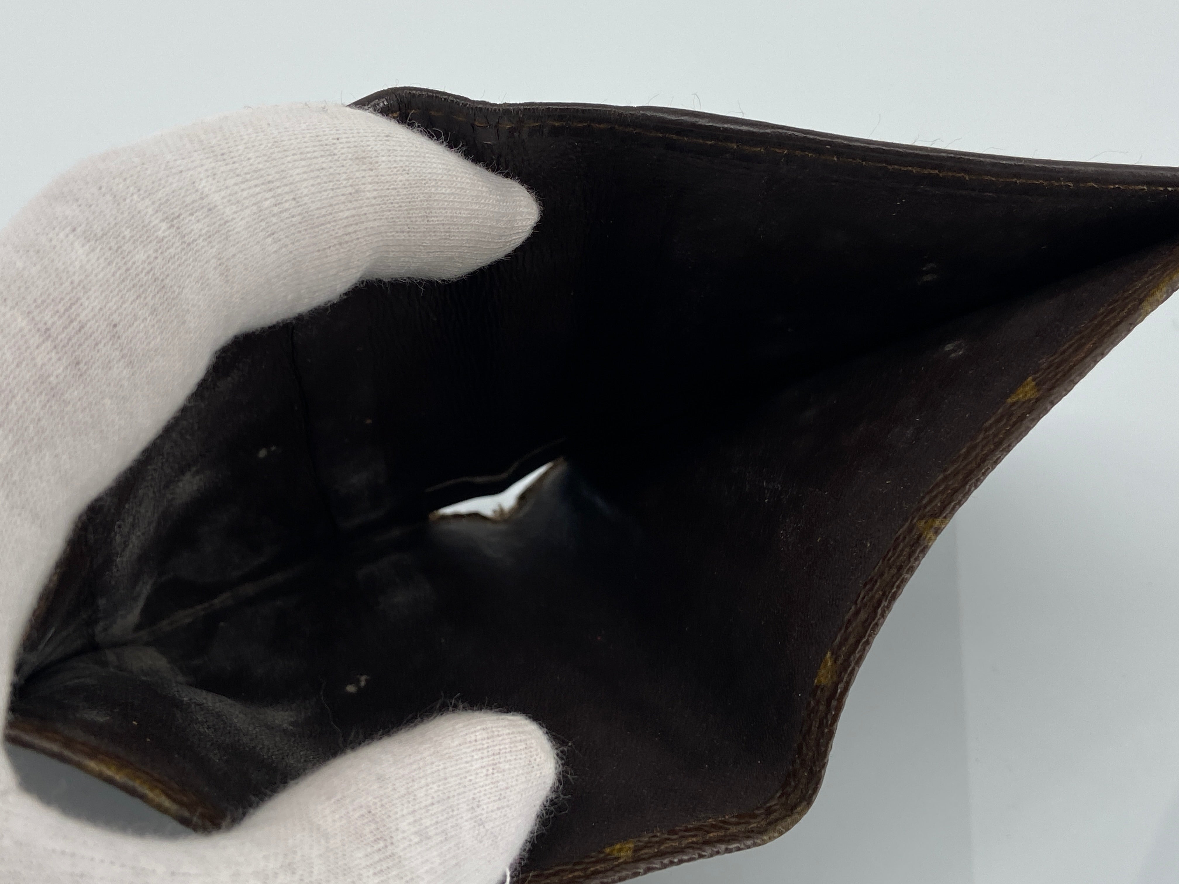 Louis Vuitton Porte-Billets 3 Card Wallet Monogram Canvas