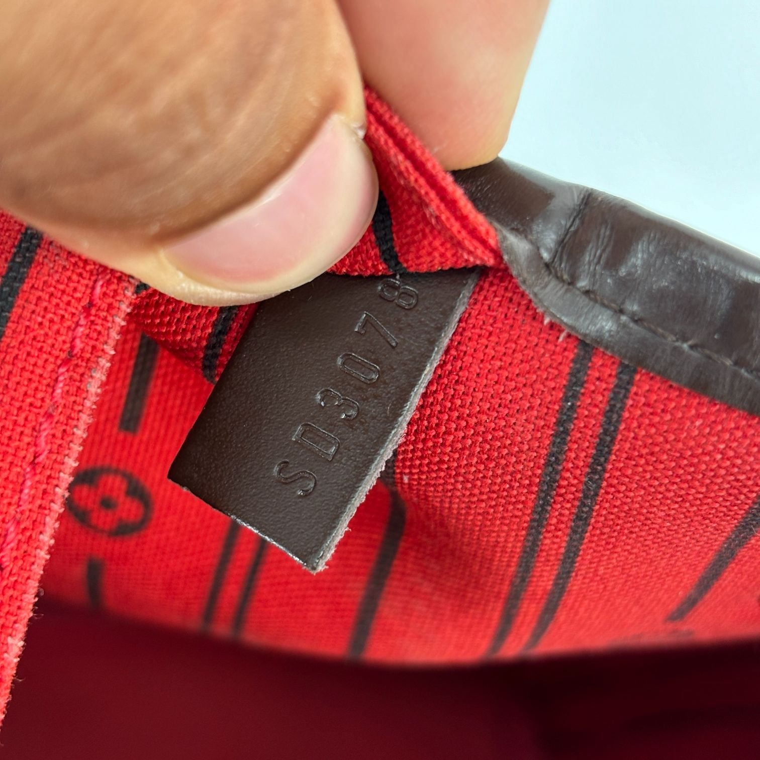 Louis Vuitton Neverfull GM Damier Ebene Canvas