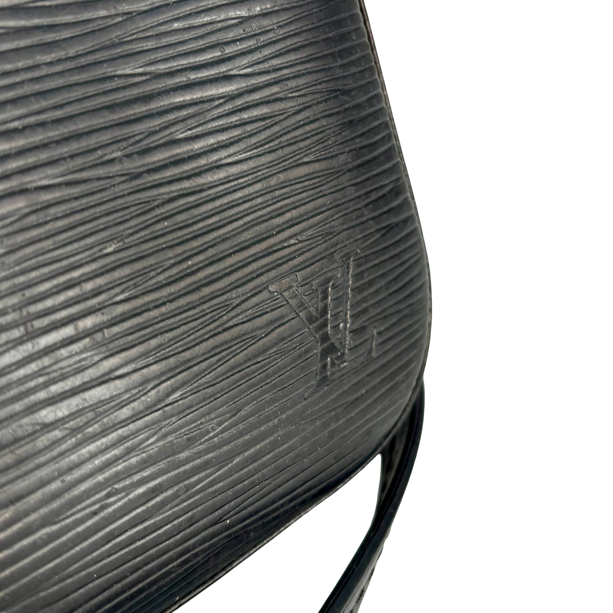 Louis Vuitton Pochette Accessoires Black Epi Leather