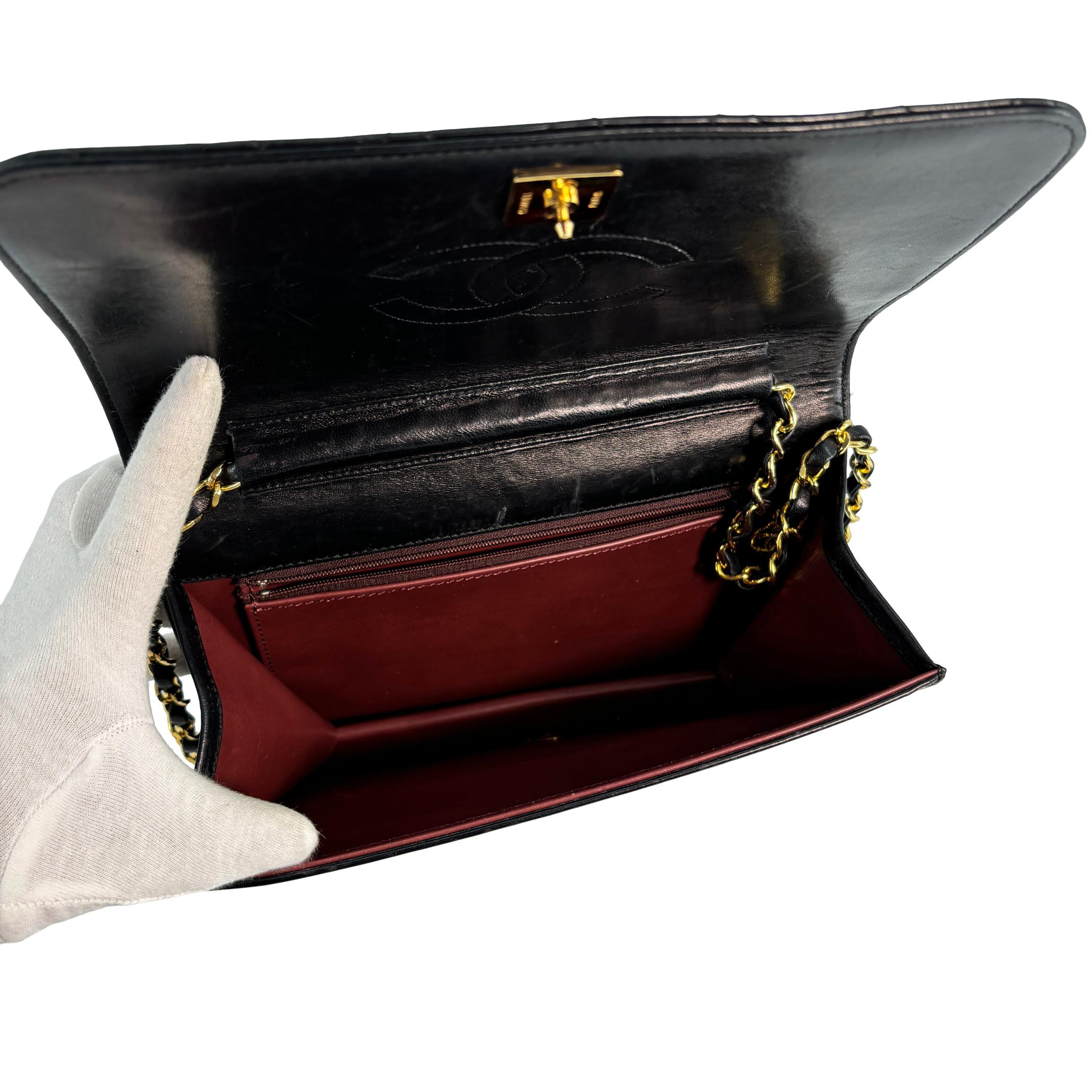 Chanel Full Flap Bag Push-Lock Black Matelassé Leather